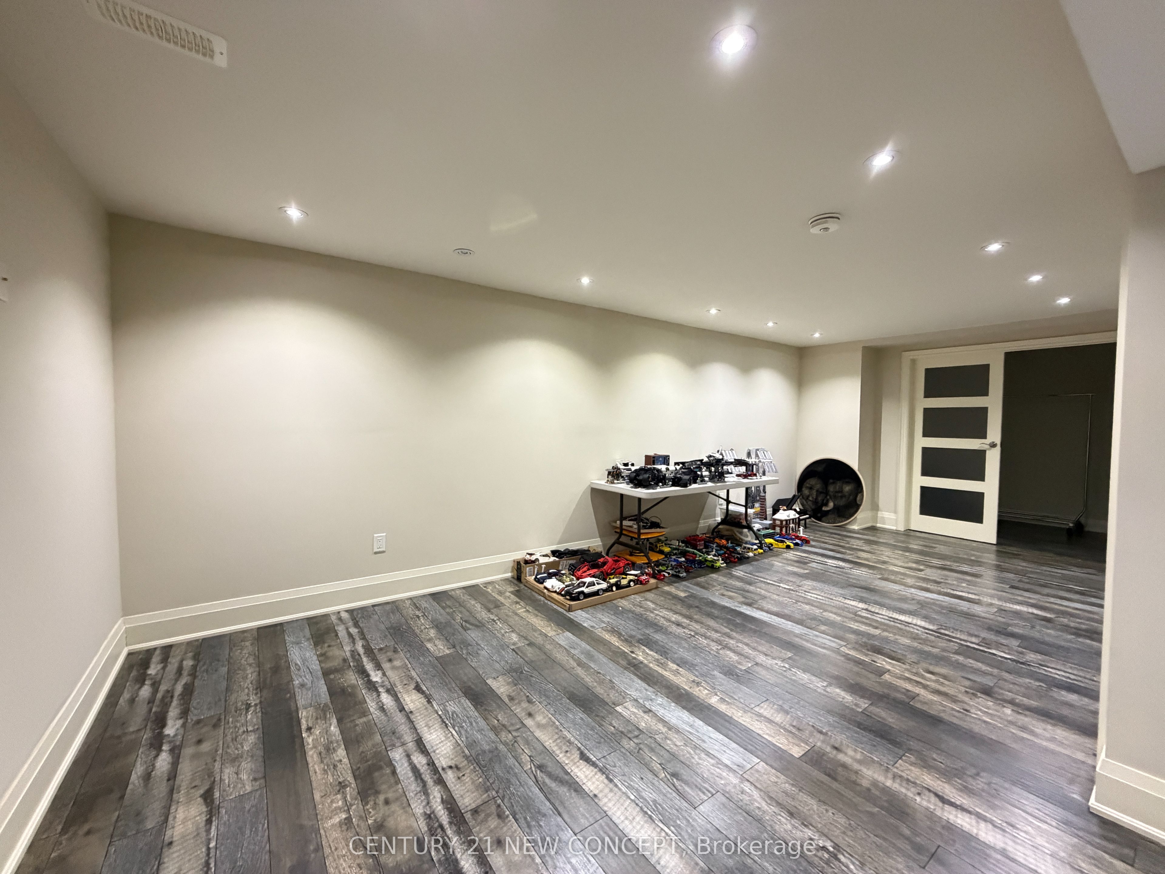 1 Lissom Crescent Basement Property Photo 16