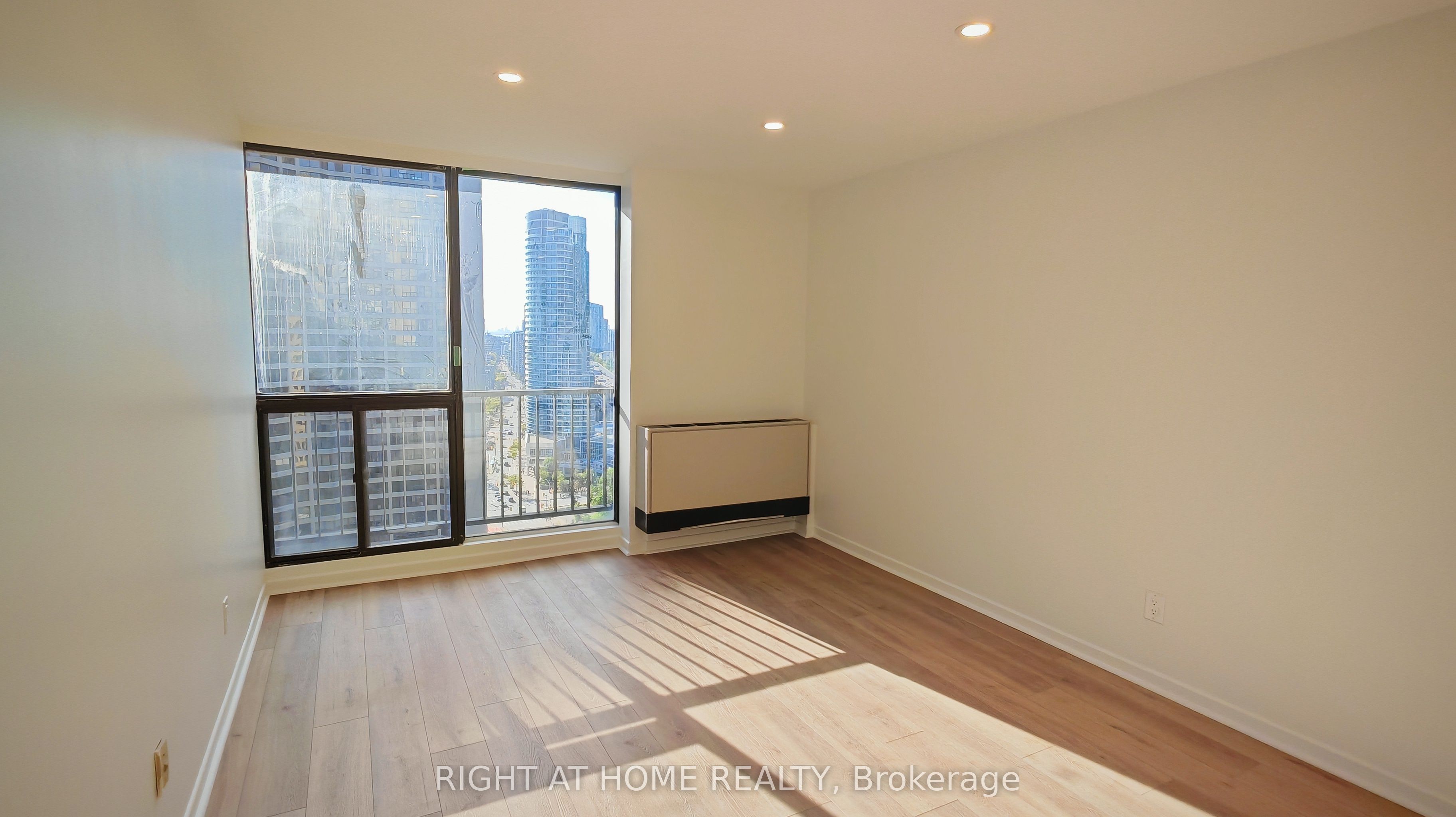 33 Harbour Square 2434 Property Photo 7