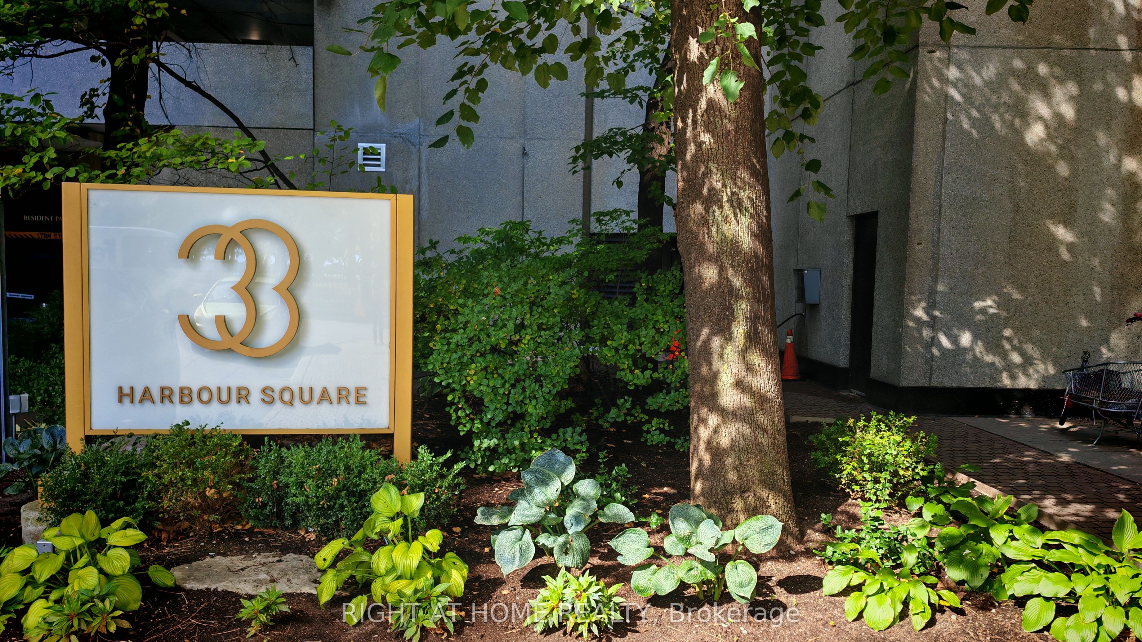 33 Harbour Square 2434 Property Photo 11