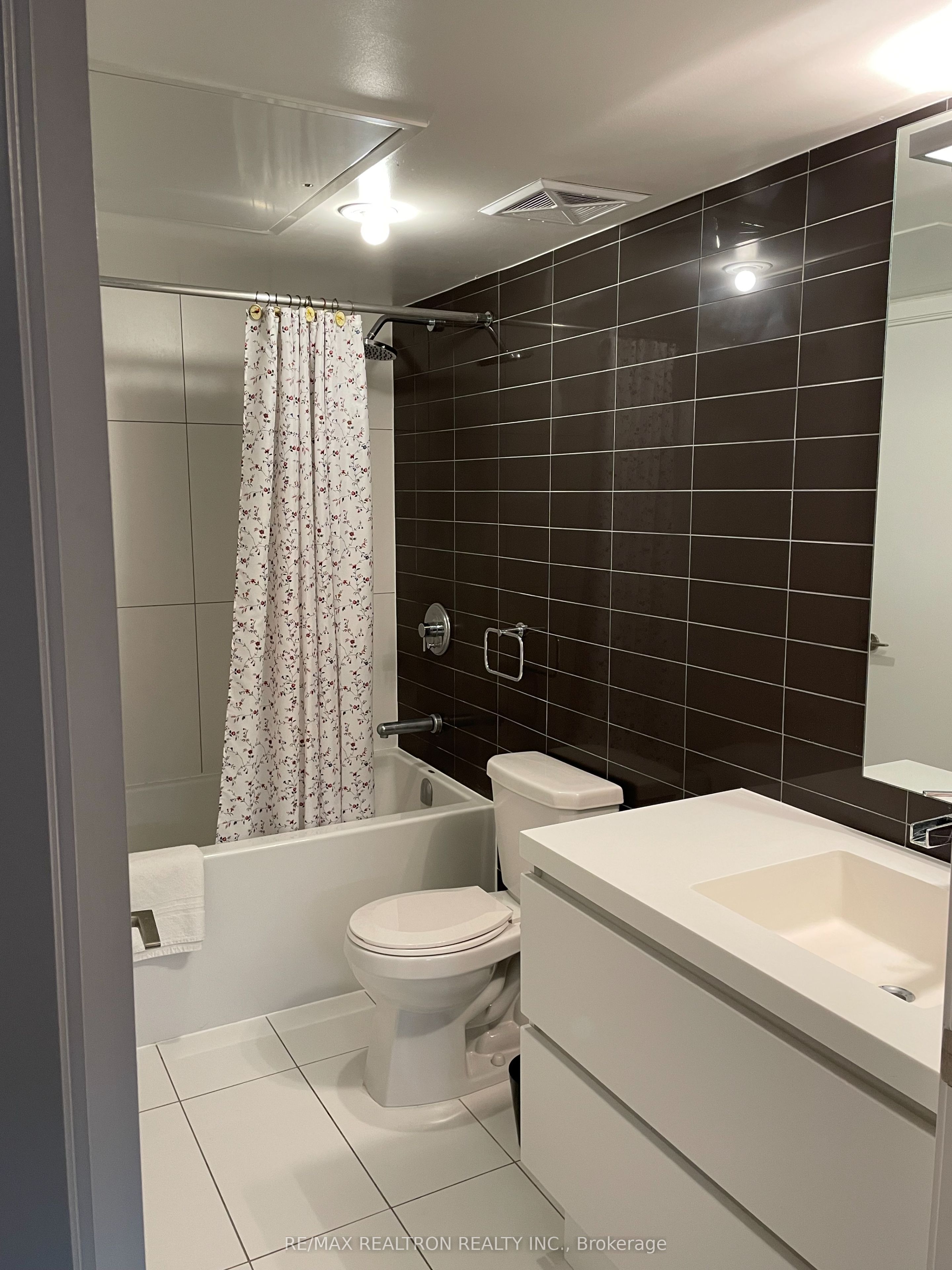 75 Queens Wharf Road 4208 Property Photo 17