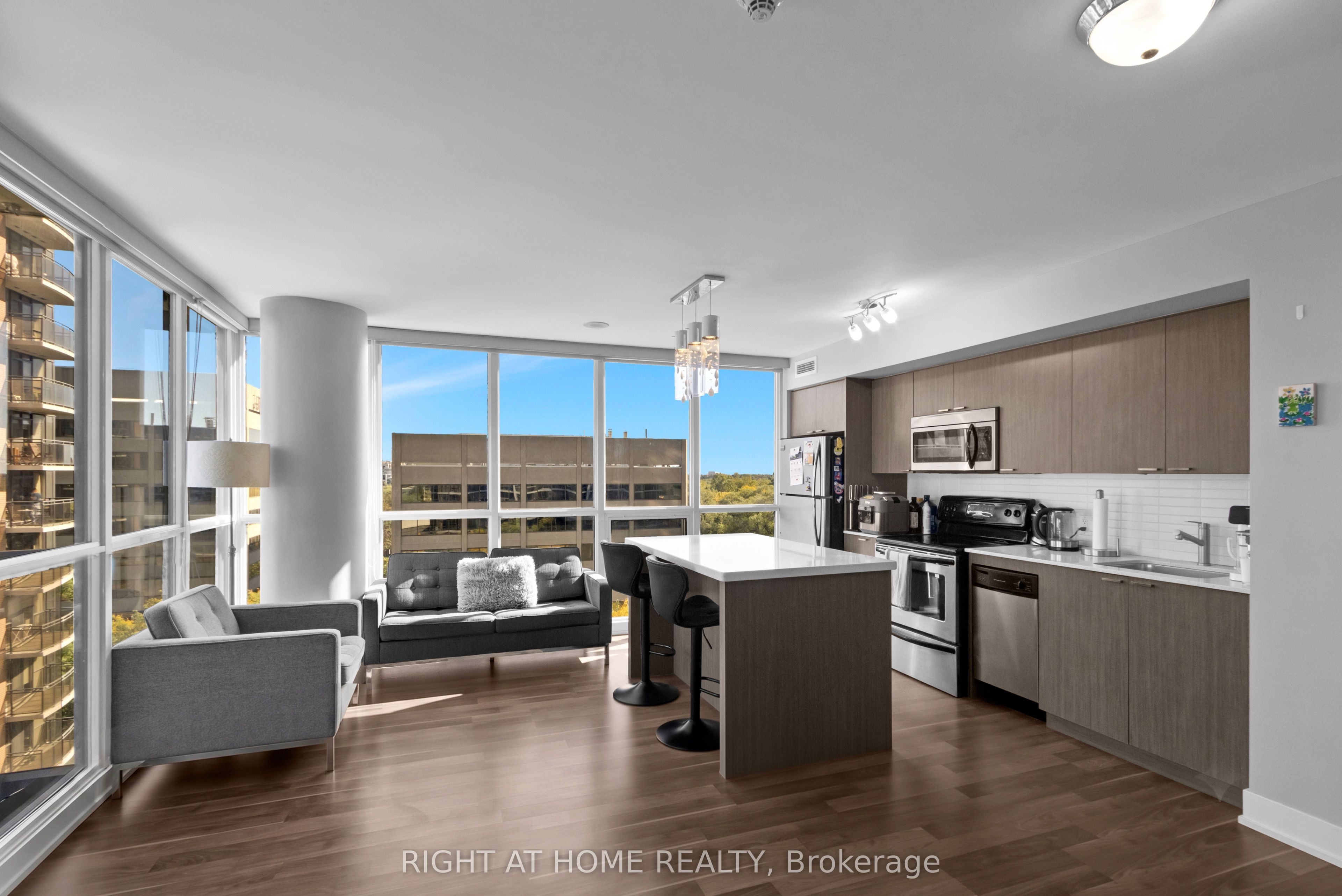 23 Sheppard Avenue E 904 Property Photo 1