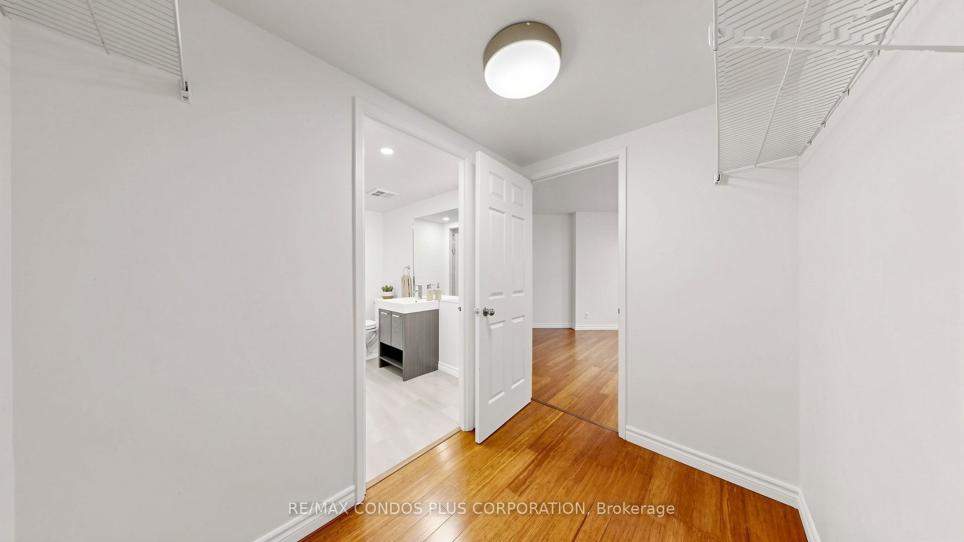 717 Bay Street 702 Property Photo 21