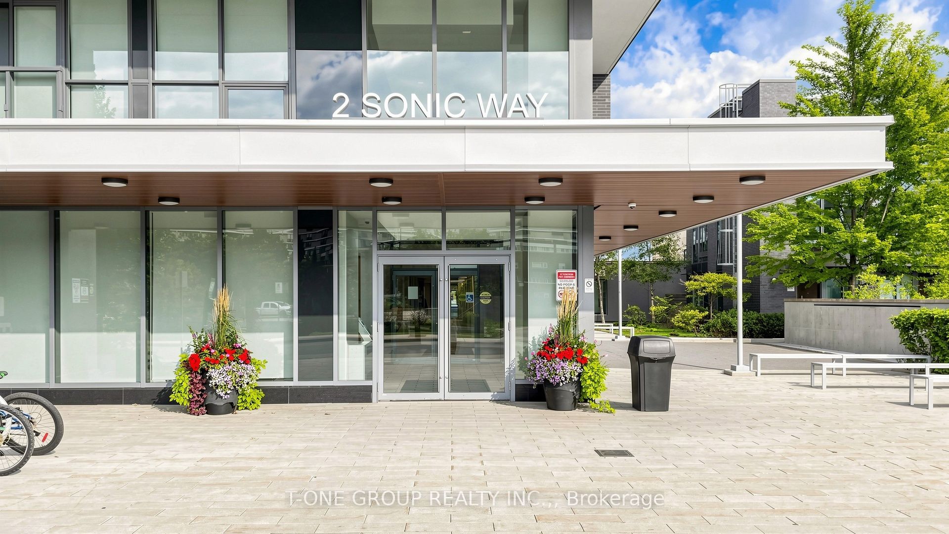 2 Sonic Way 210 Property Photo 2