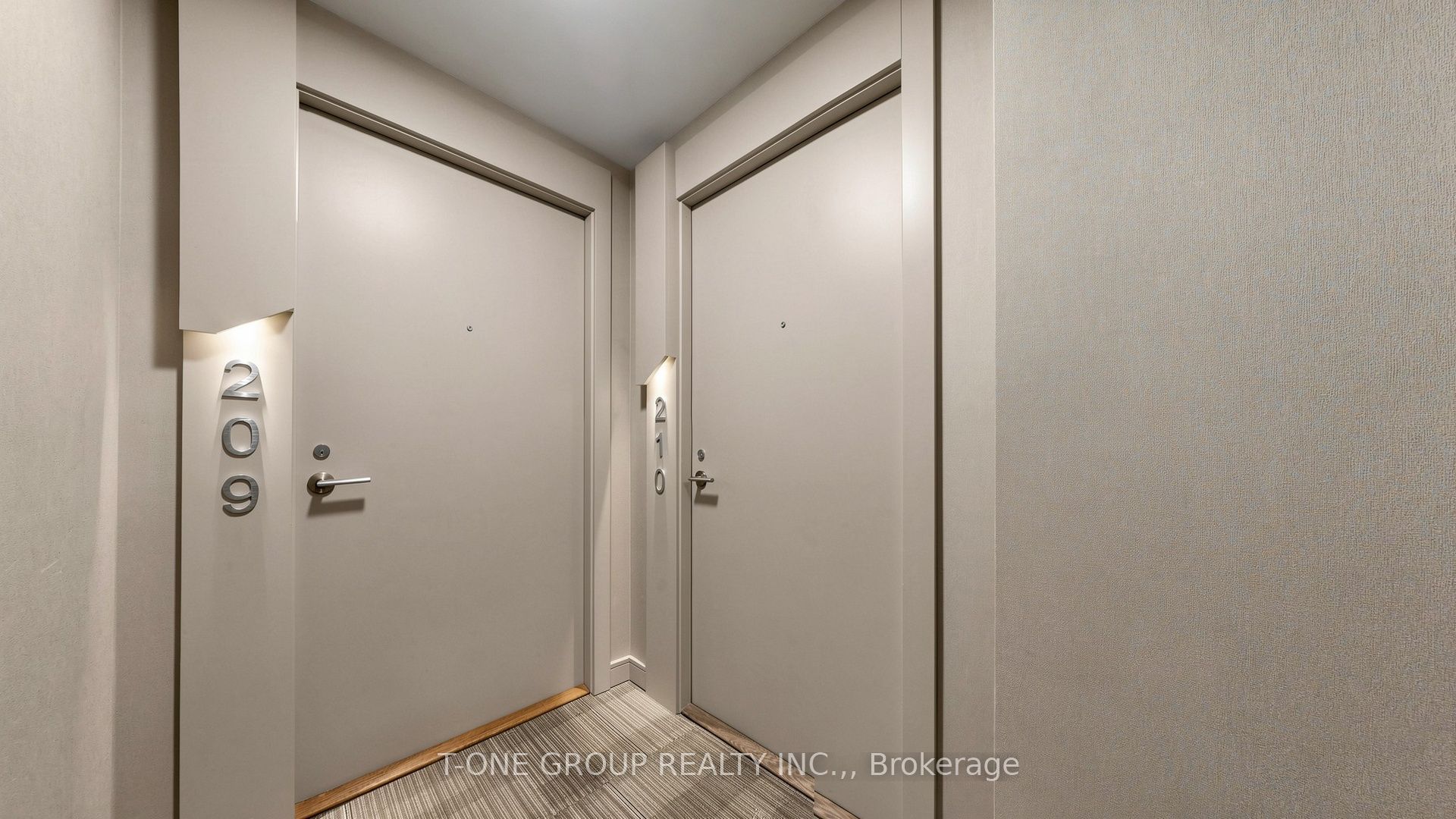 2 Sonic Way 210 Property Photo 8