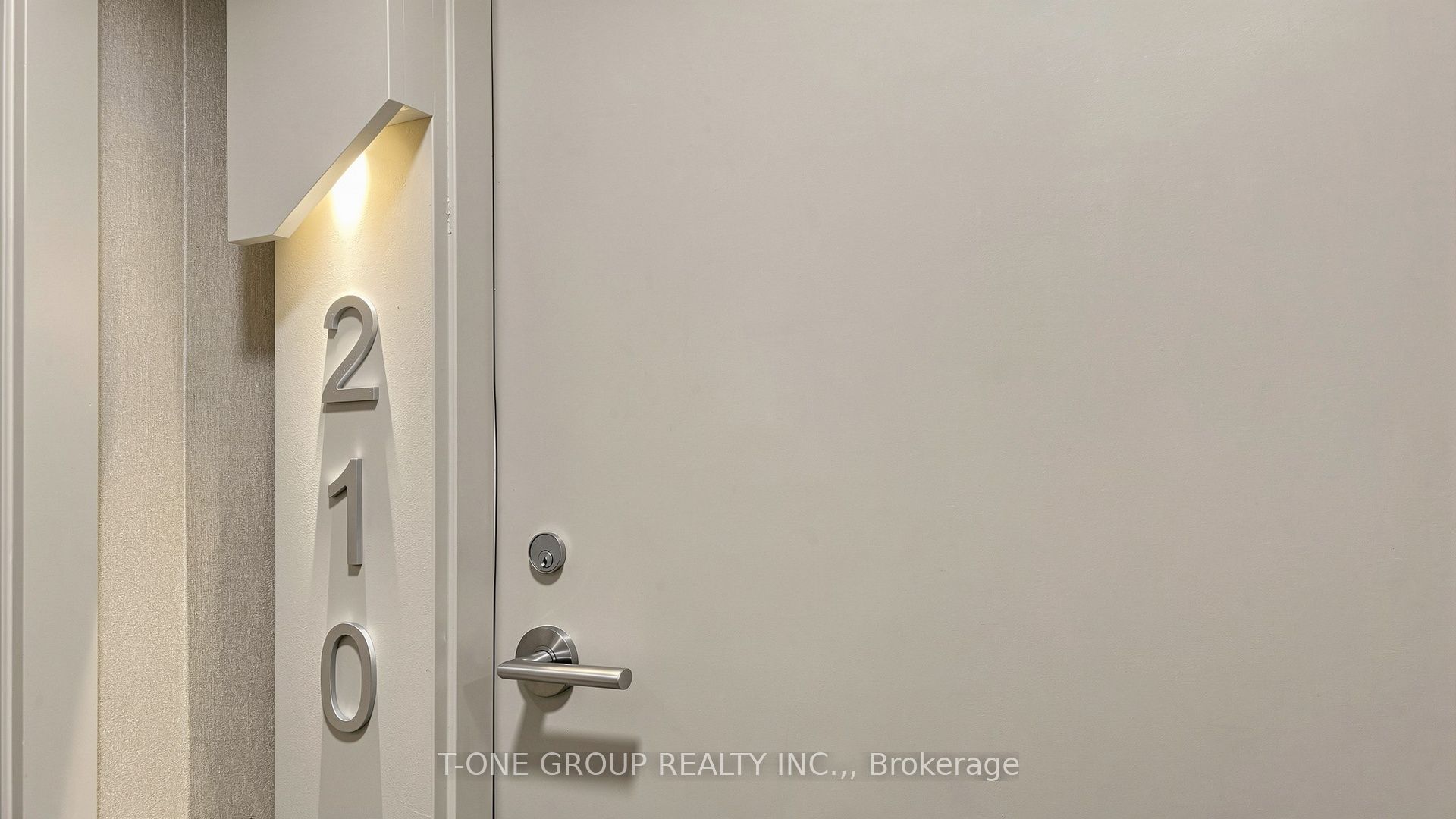 2 Sonic Way 210 Property Photo 9