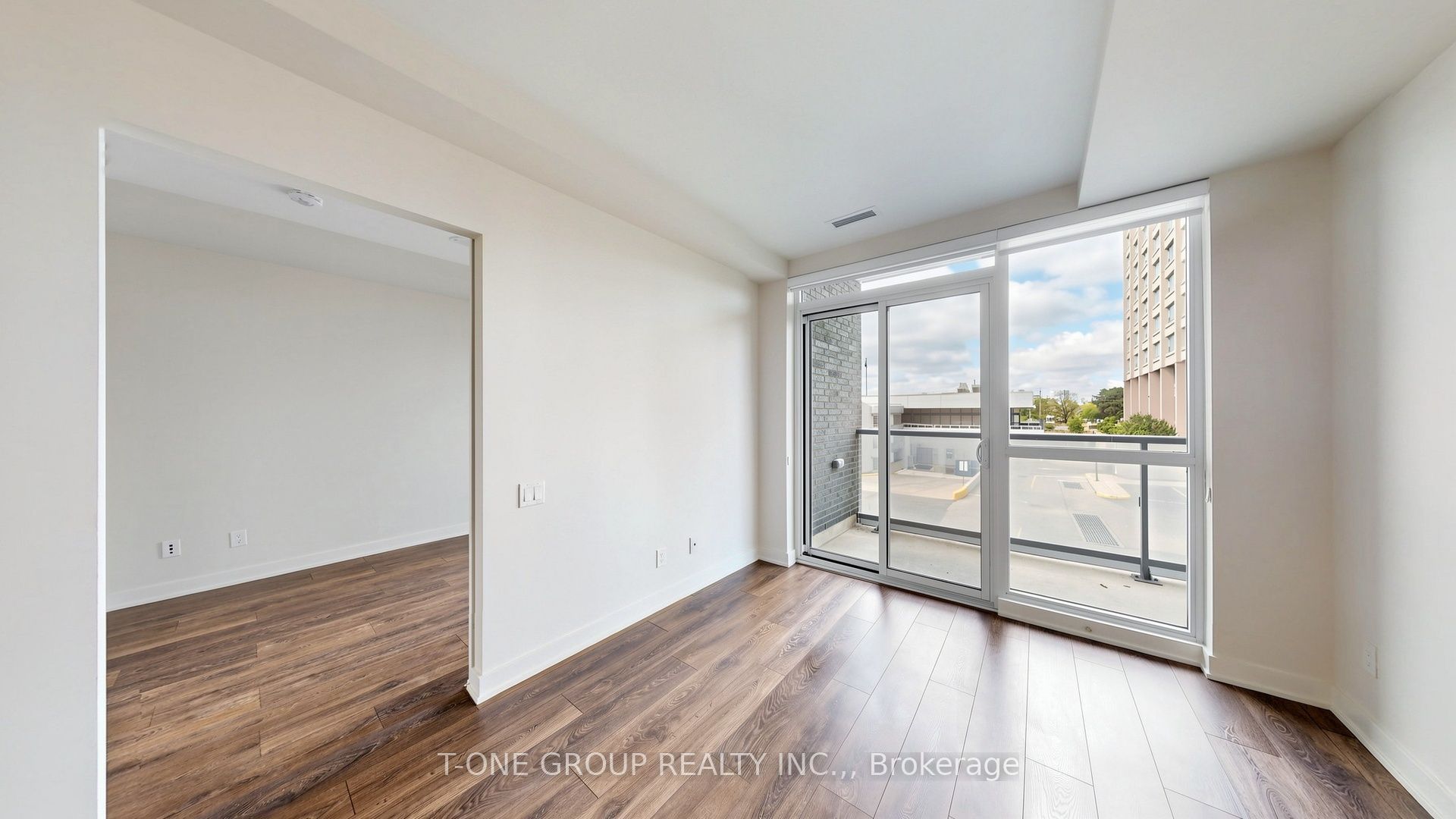 2 Sonic Way 210 Property Photo 12