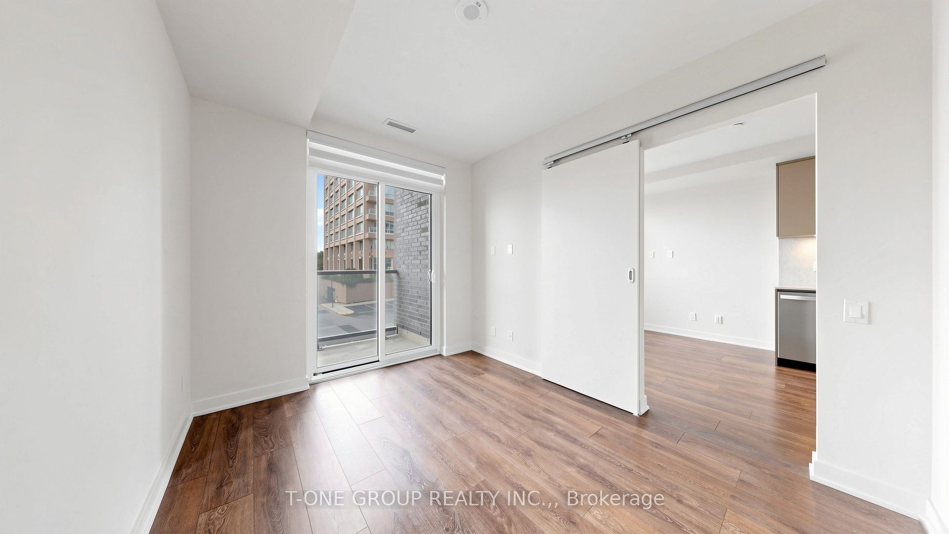 2 Sonic Way 210 Property Photo 29
