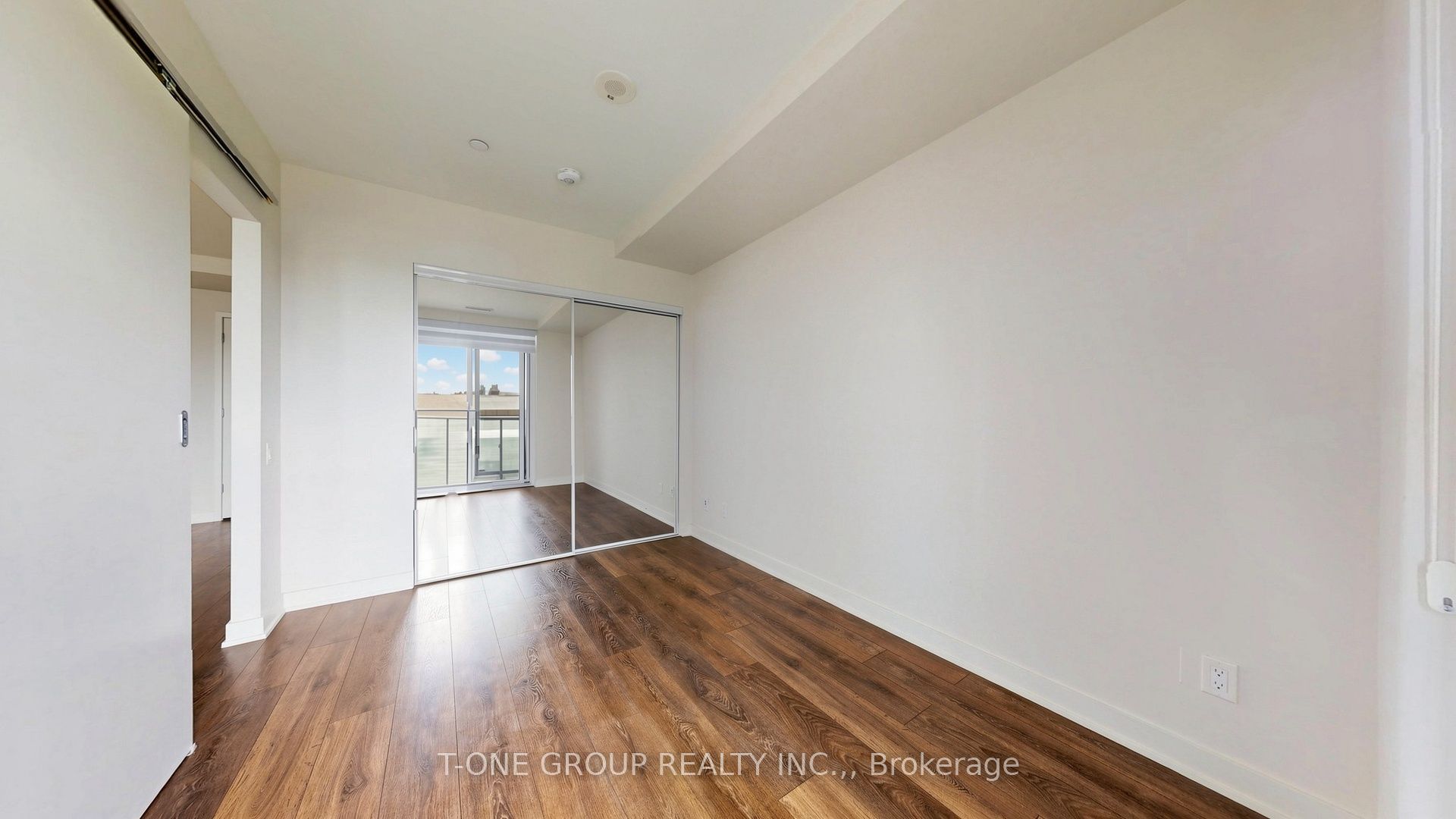 2 Sonic Way 210 Property Photo 31