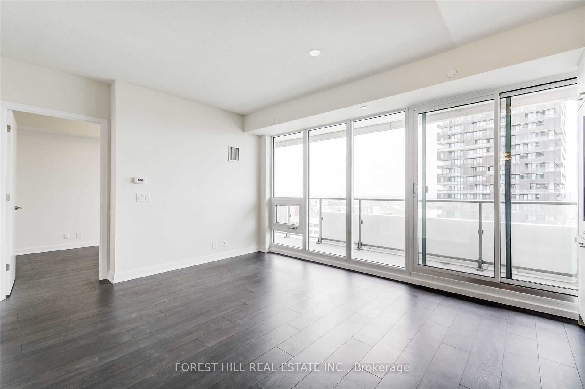 2221 Yonge Street 4201 Property Photo 11