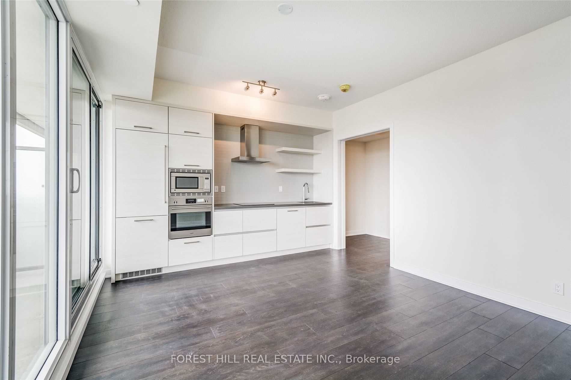 2221 Yonge Street 4201 Property Photo 15