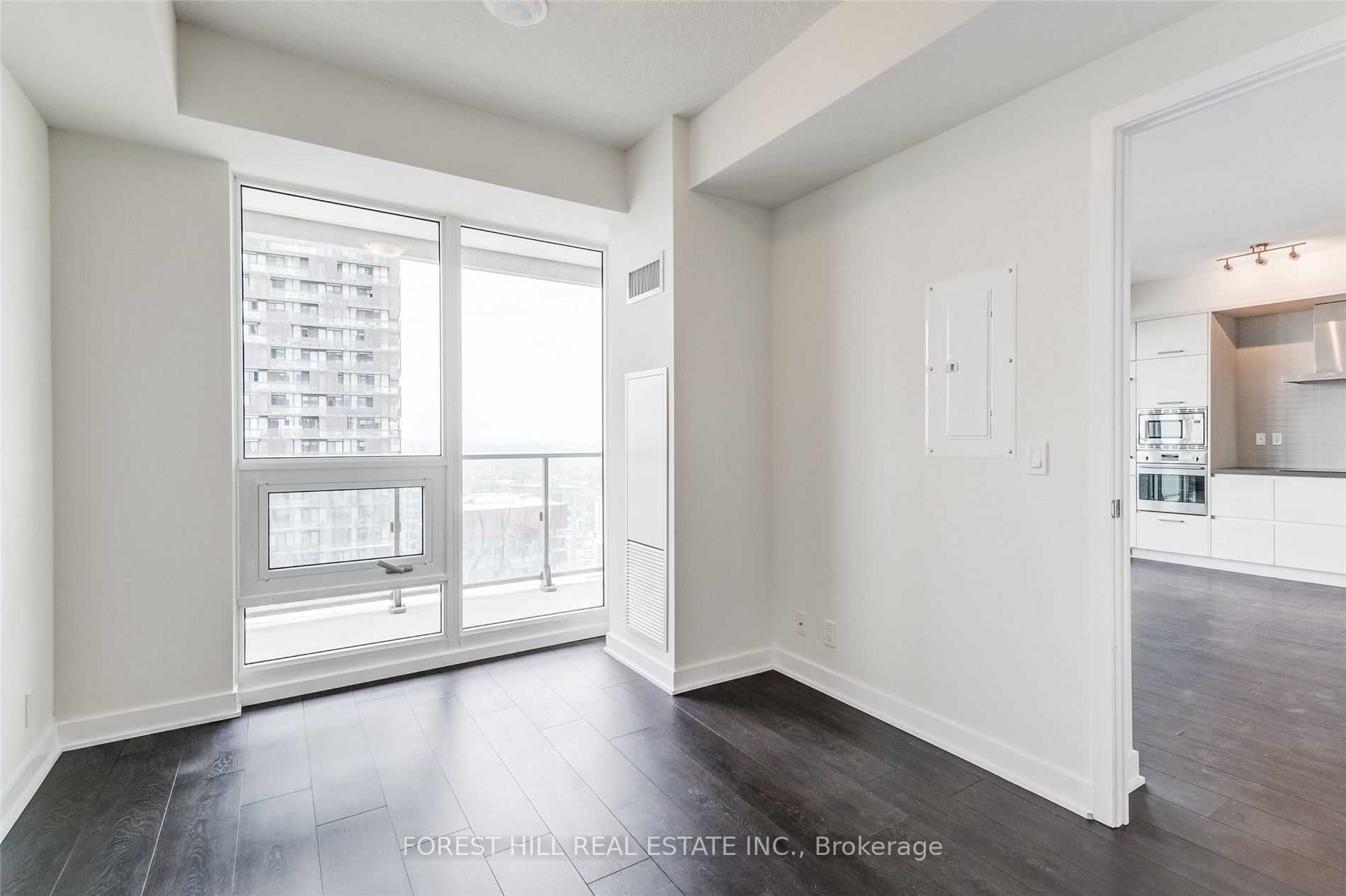2221 Yonge Street 4201 Property Photo 19
