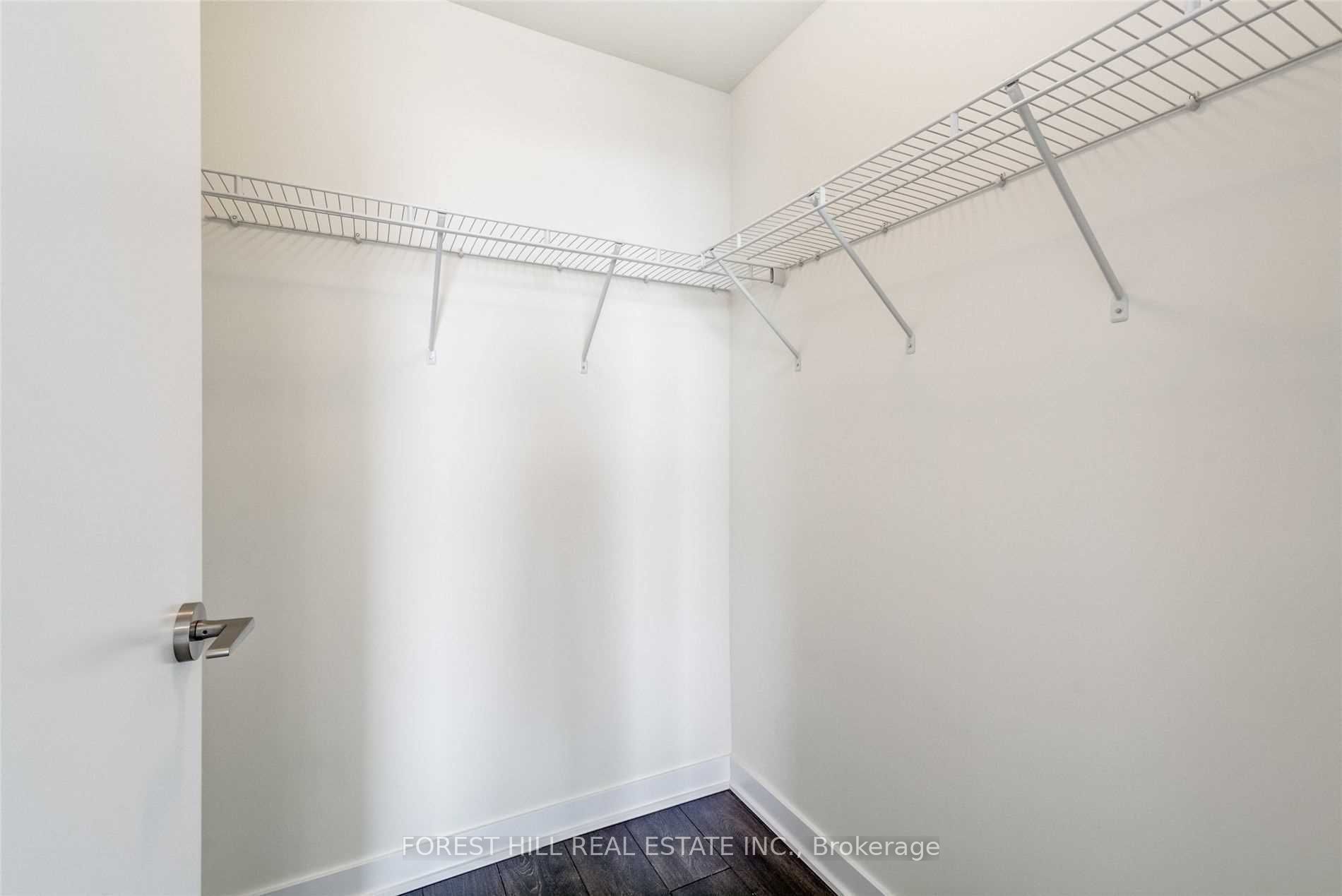 2221 Yonge Street 4201 Property Photo 21