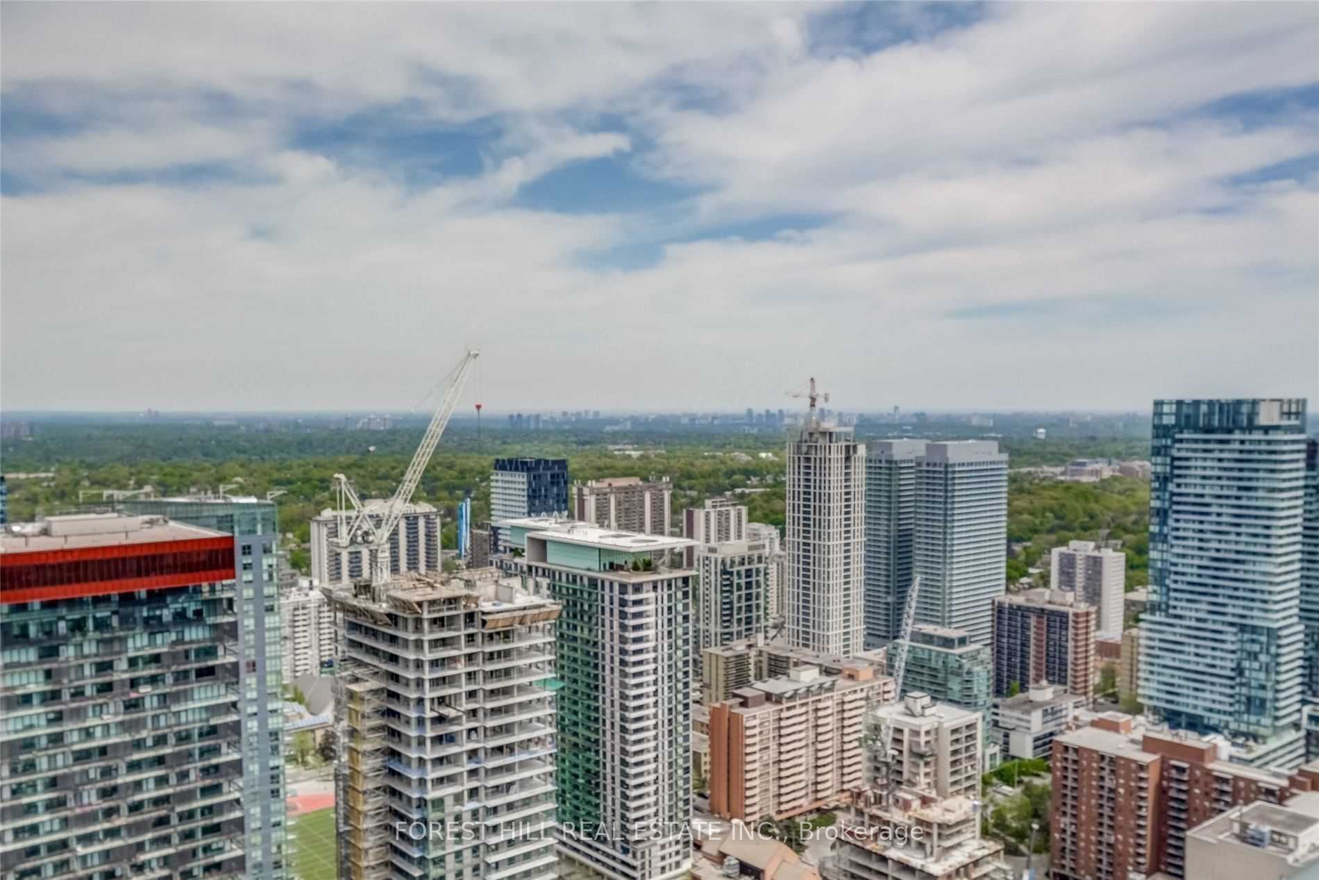 2221 Yonge Street 4201 Property Photo 26