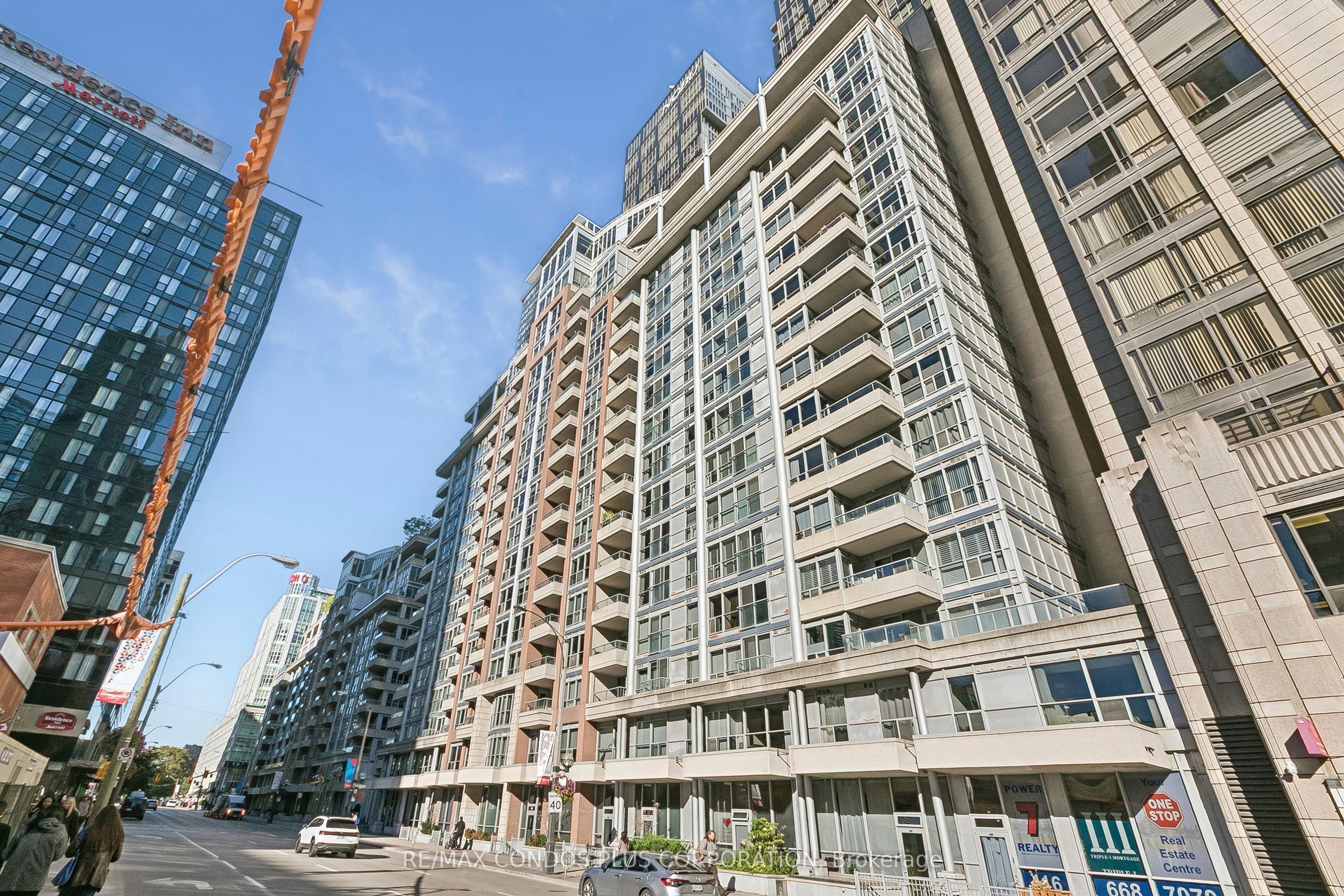 250 Wellington Street W 240 Property Photo 28