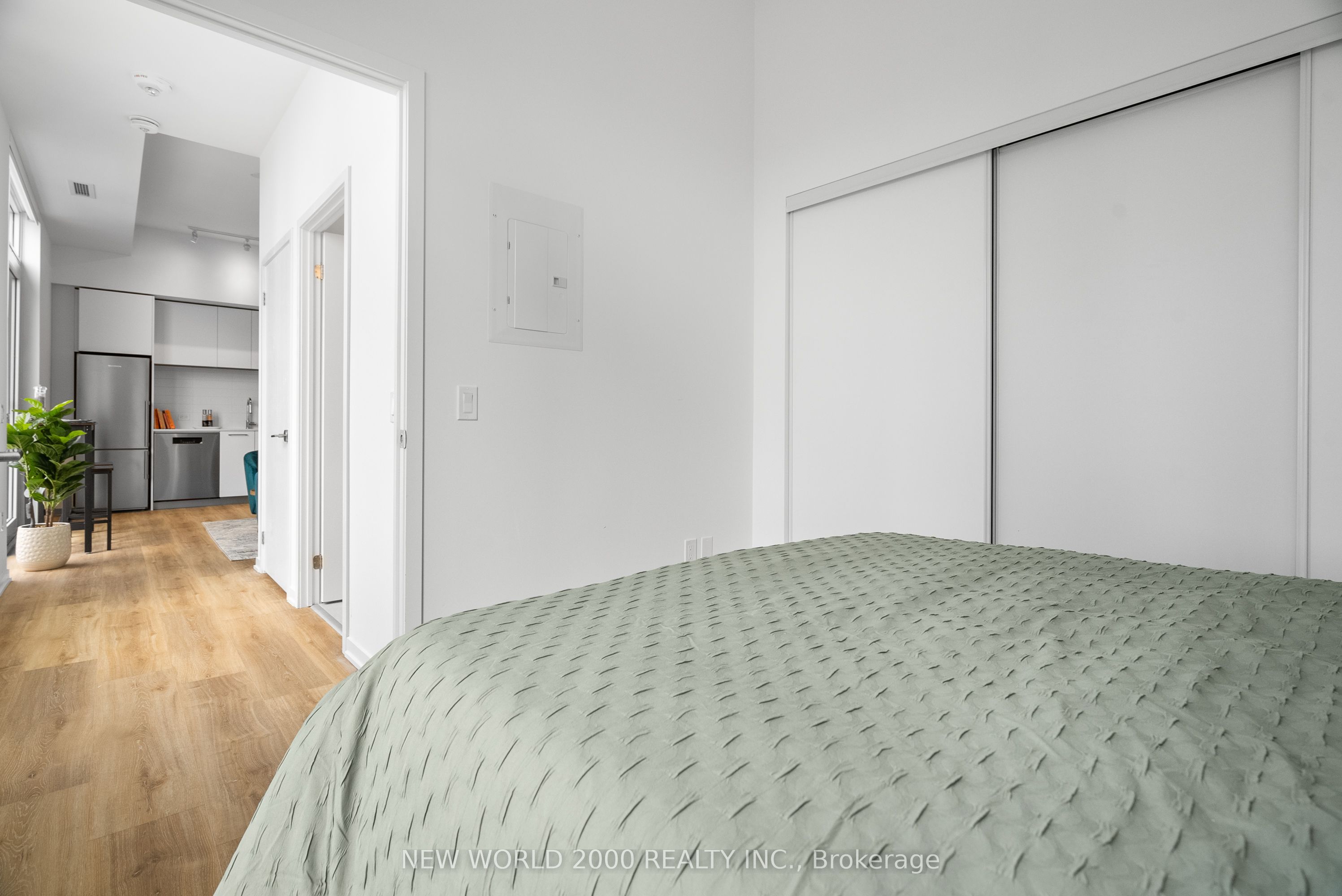 101 Roehampton Avenue 1210 Property Photo 23