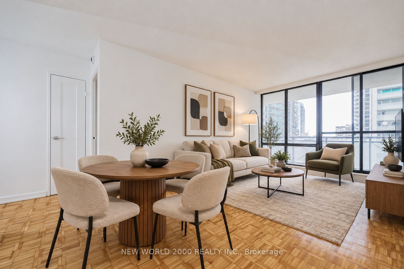 101 Roehampton Avenue 1804 Property Photo 1