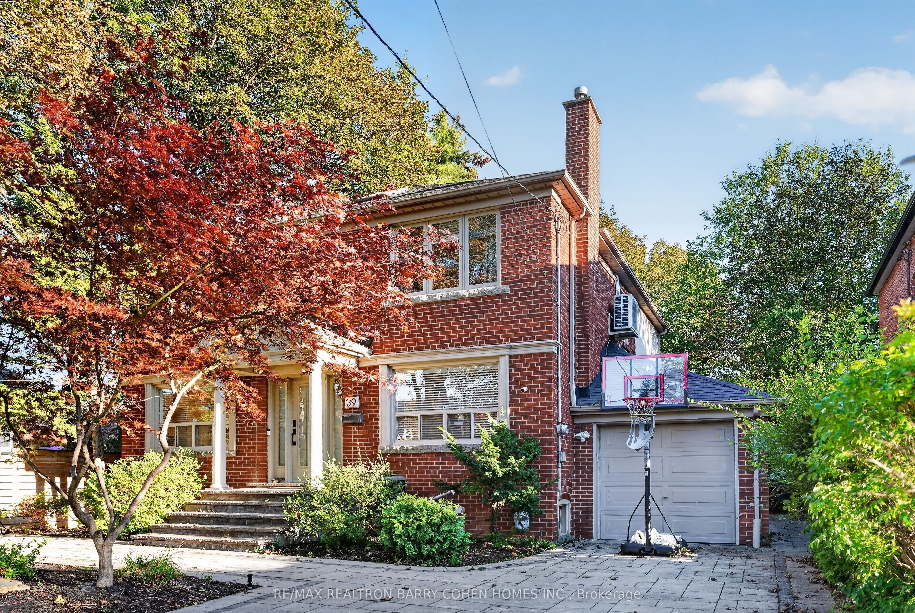 39 Romney Road Property Photo 2