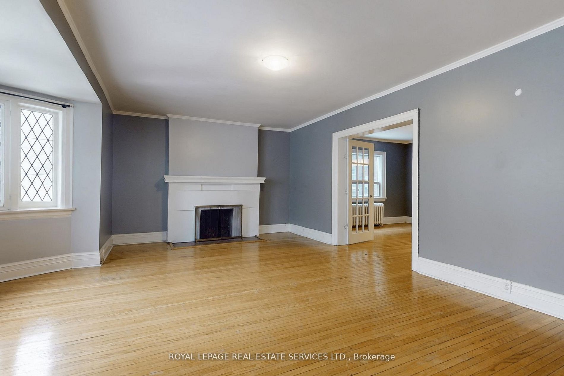 89 Oriole Parkway Property Photo 3