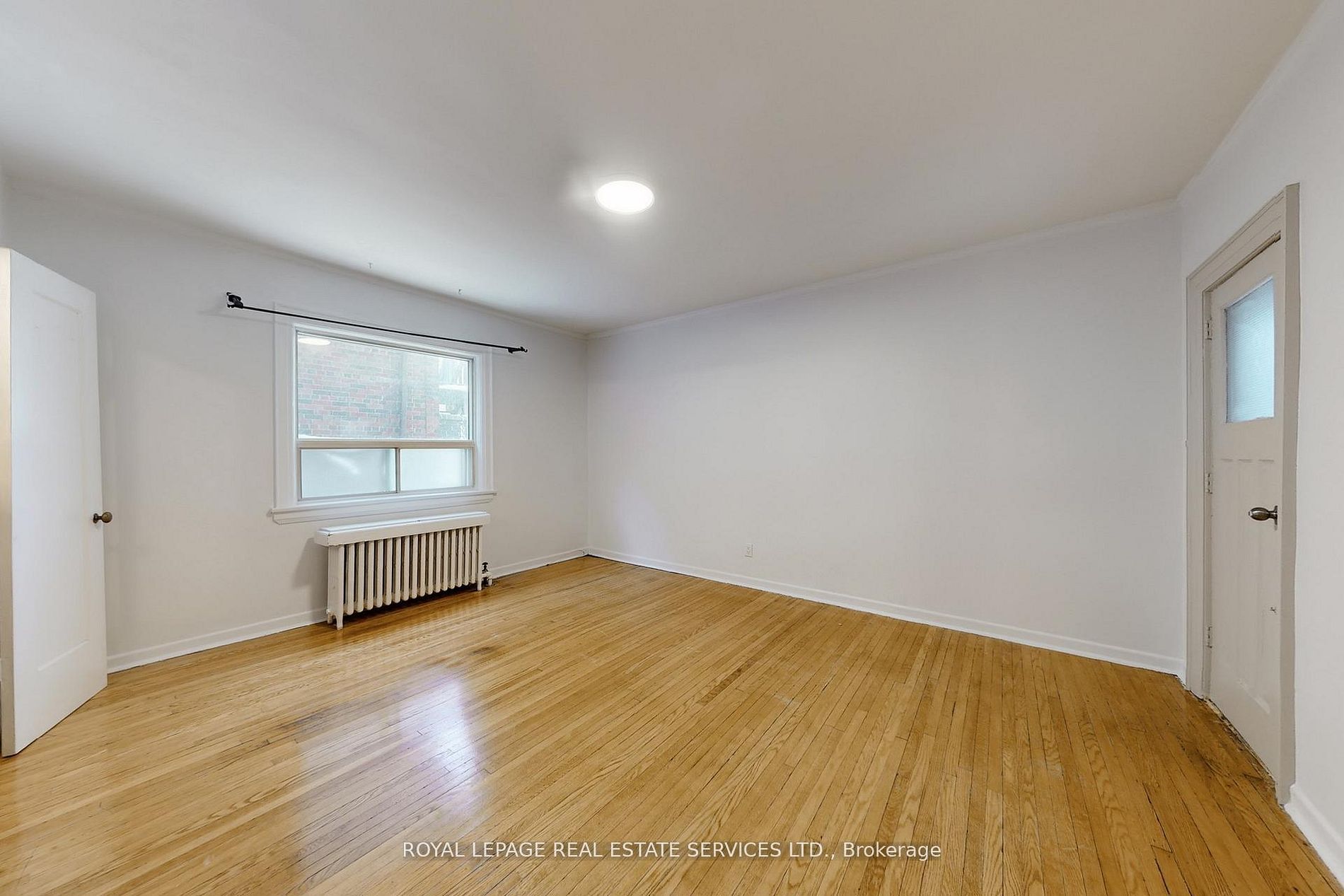 89 Oriole Parkway Property Photo 9