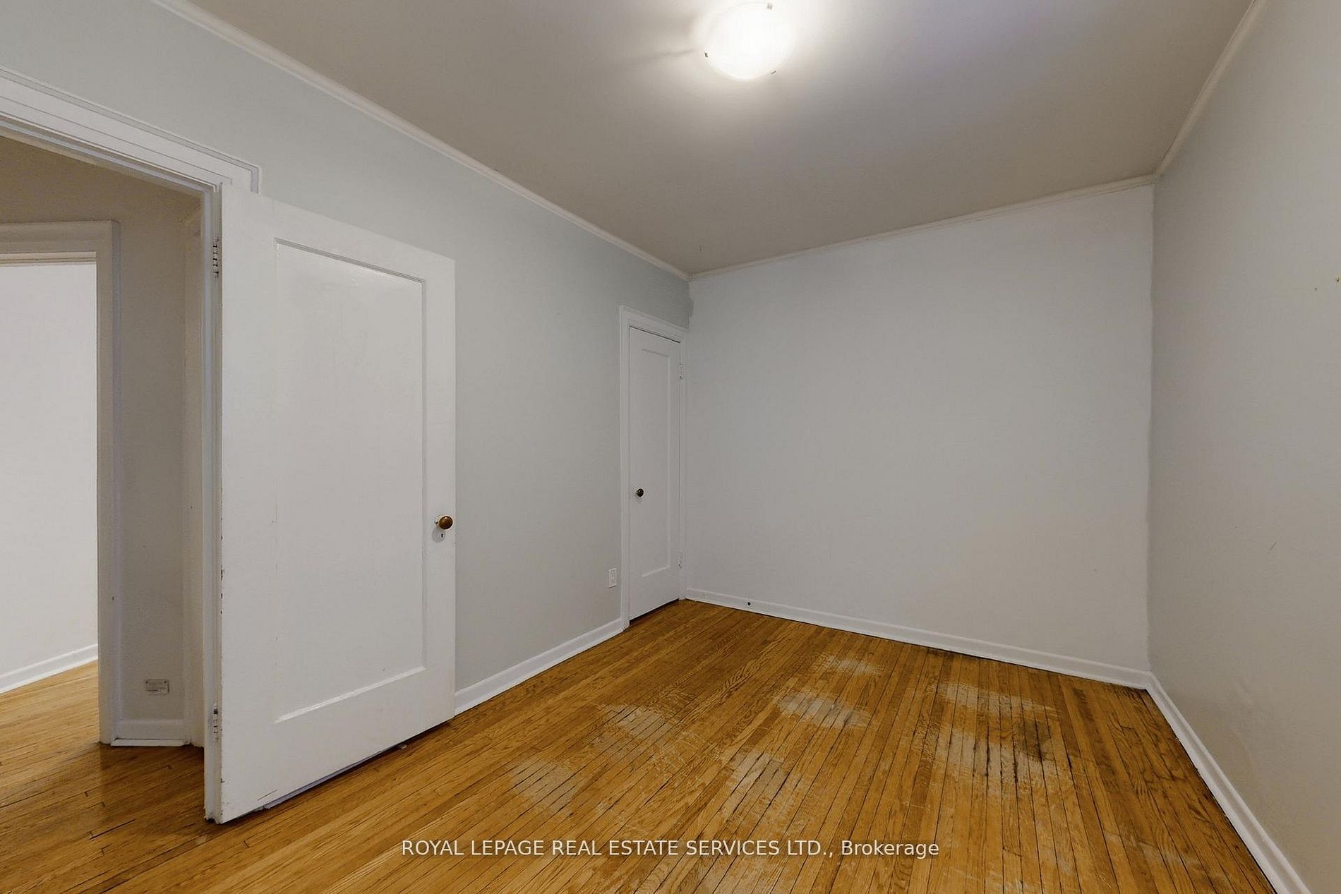89 Oriole Parkway Property Photo 12