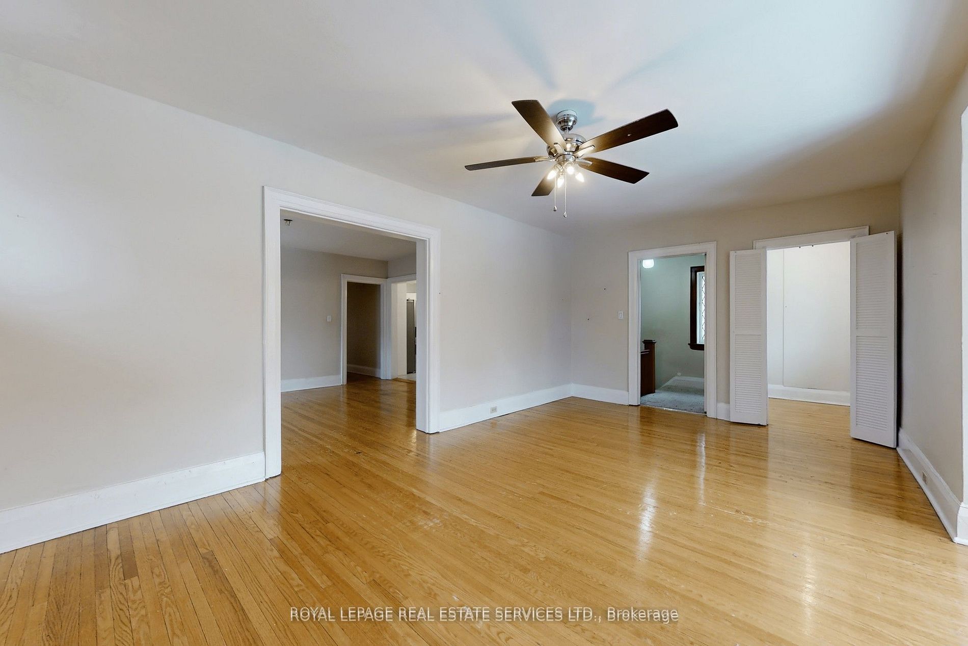 89 Oriole Parkway Property Photo 15