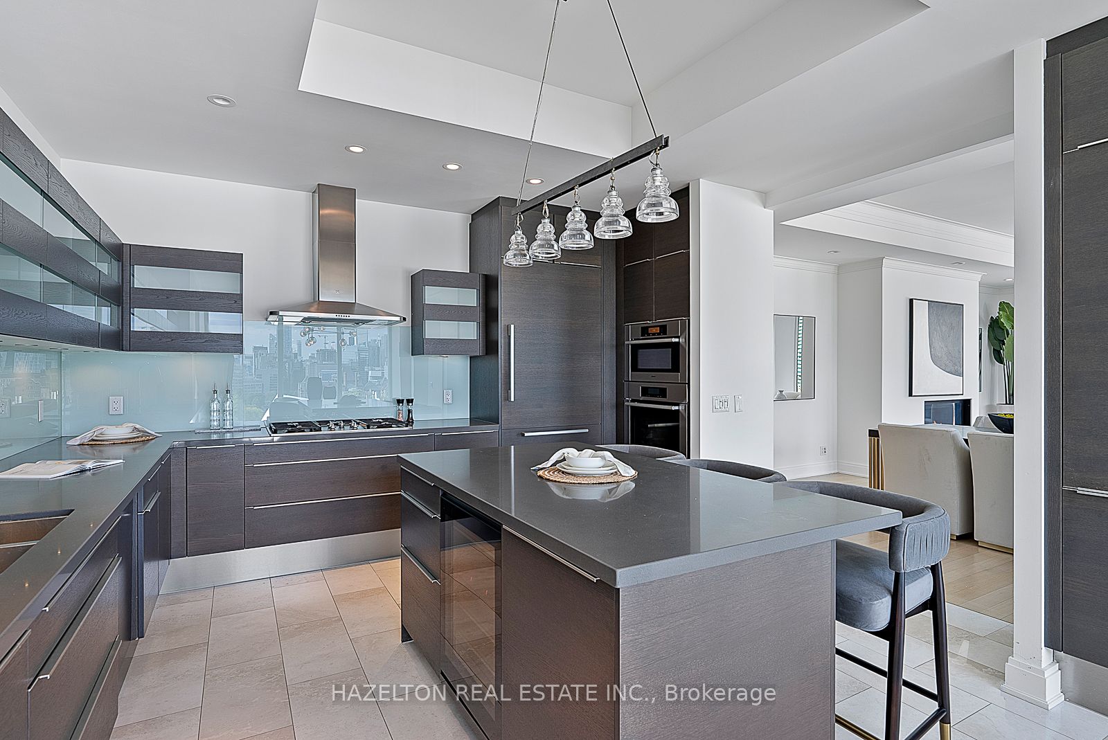 206 Bloor Street W 1402 Property Photo 12