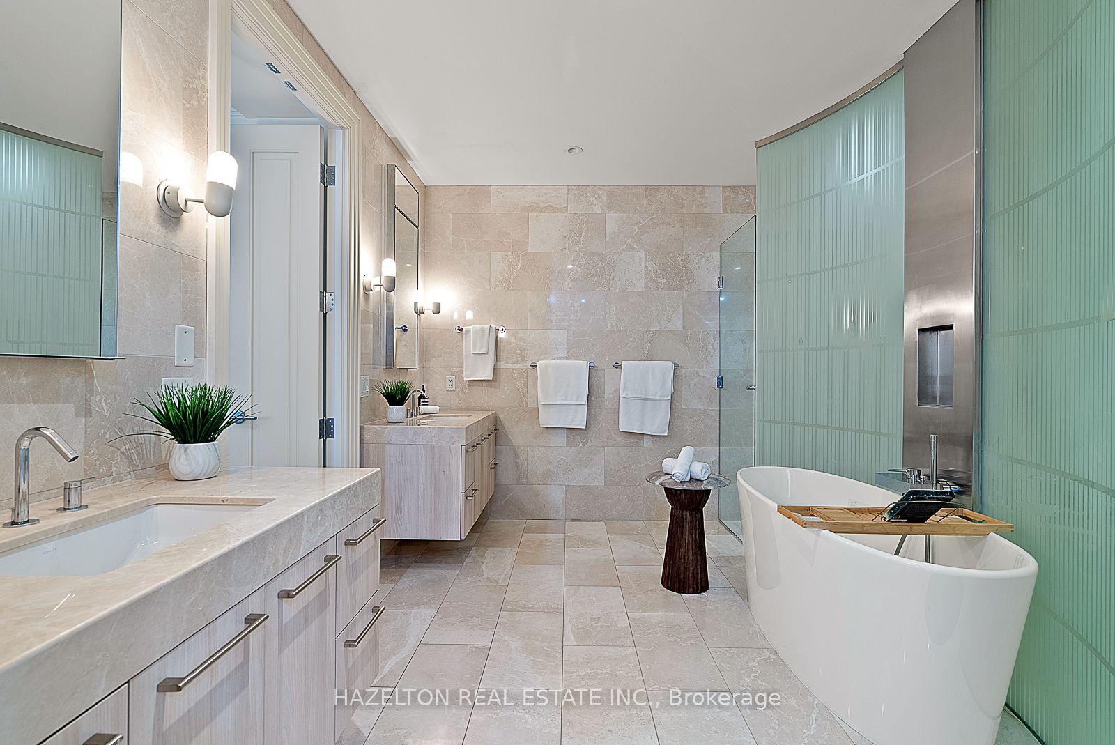 206 Bloor Street W 1402 Property Photo 26