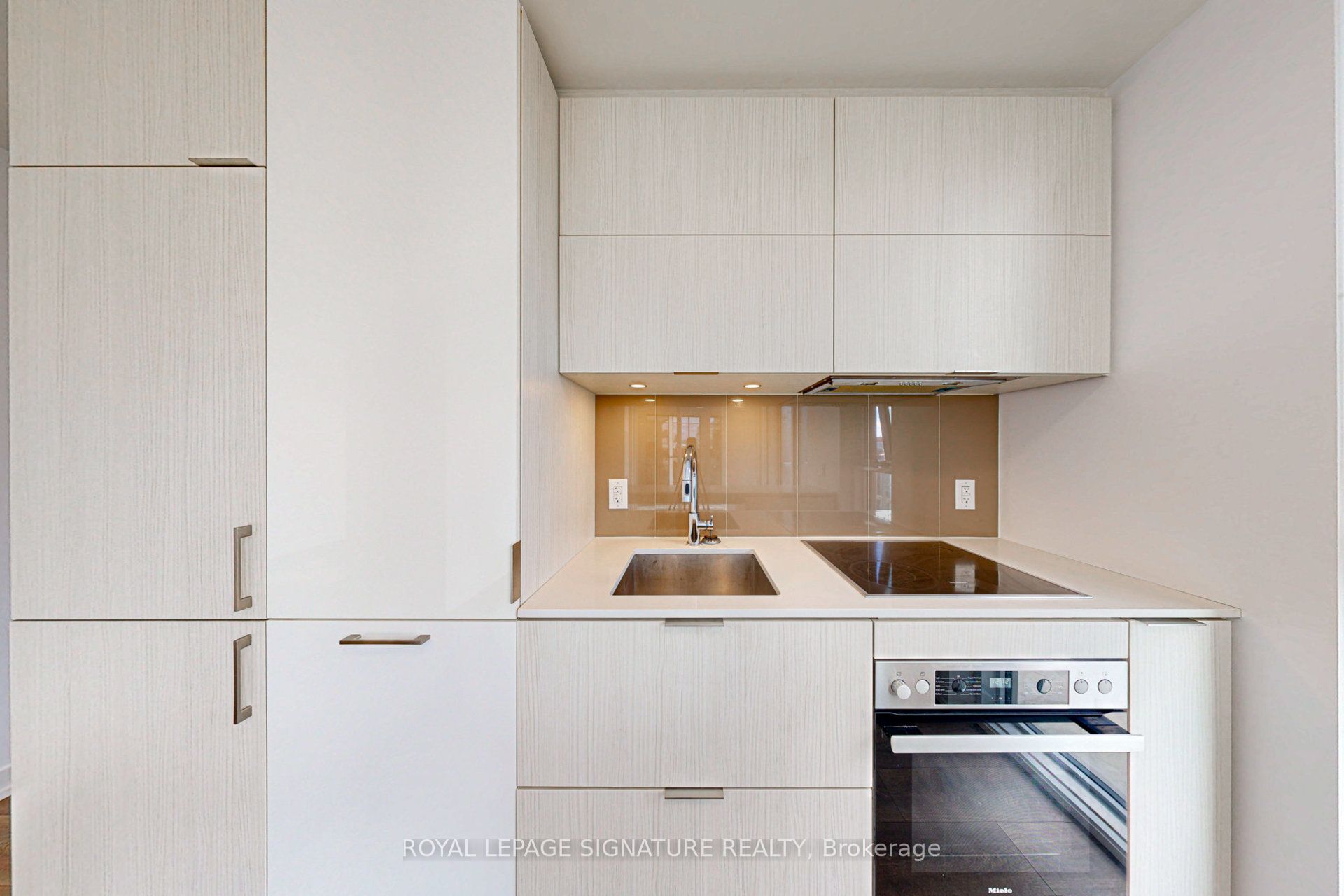 15 Lower Jarvis Street 1103 Property Photo 8