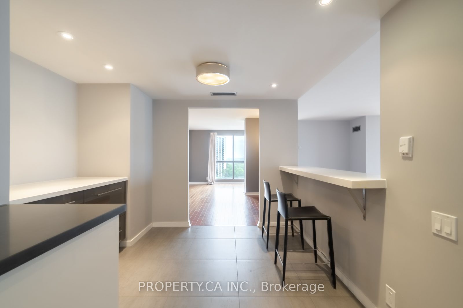 1 Concorde Place 1202 Property Photo 7