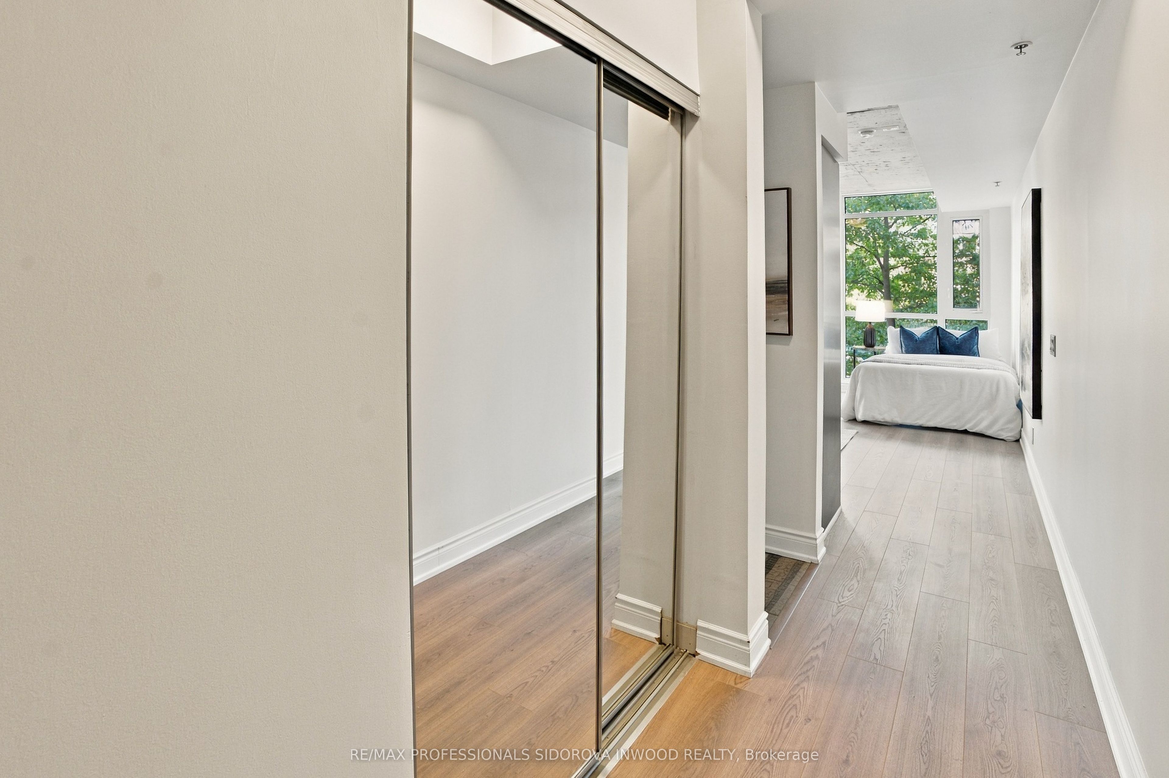 707 Dovercourt Road 215 Property Photo 4