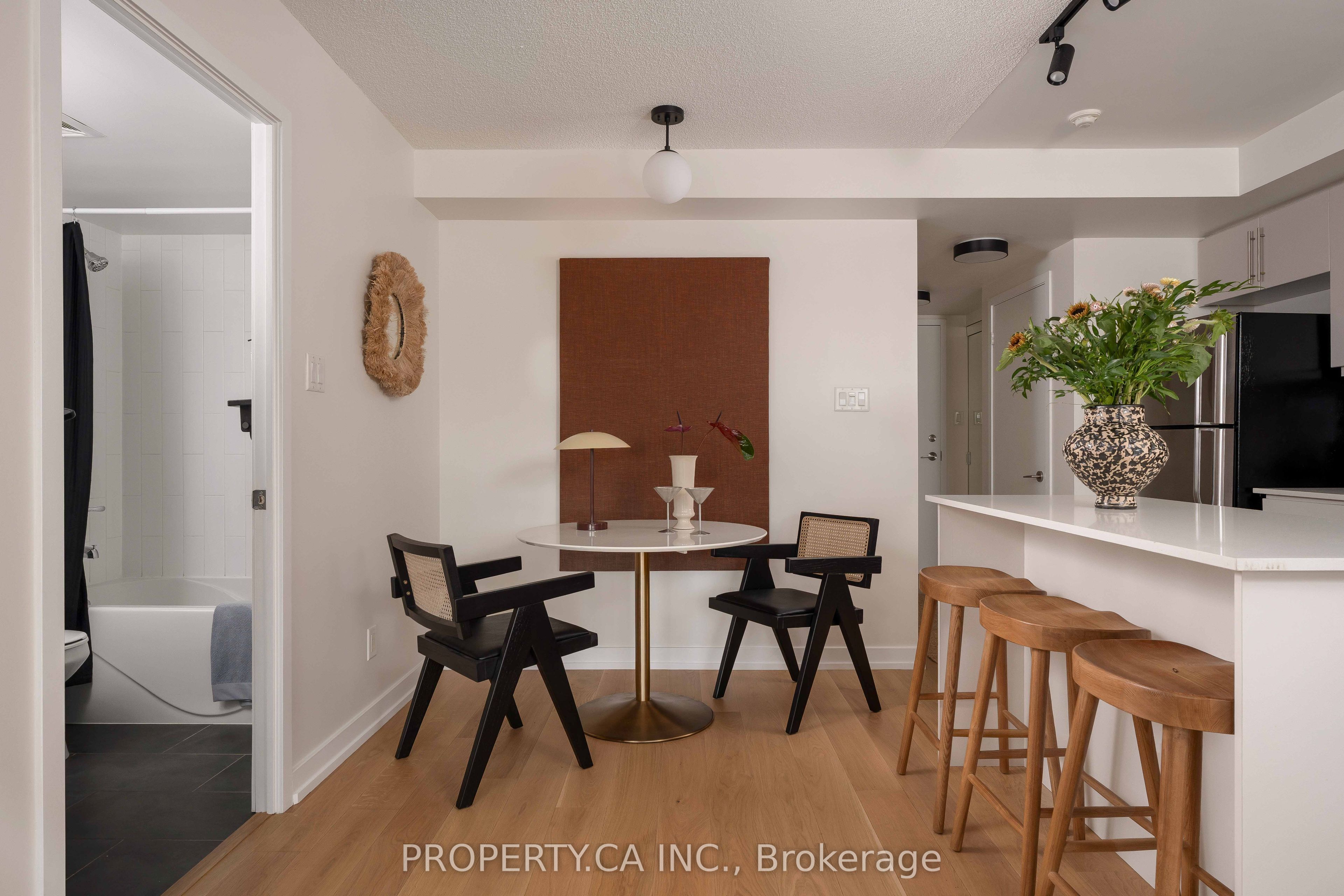 1171 Queen Street W 413 Property Photo 8