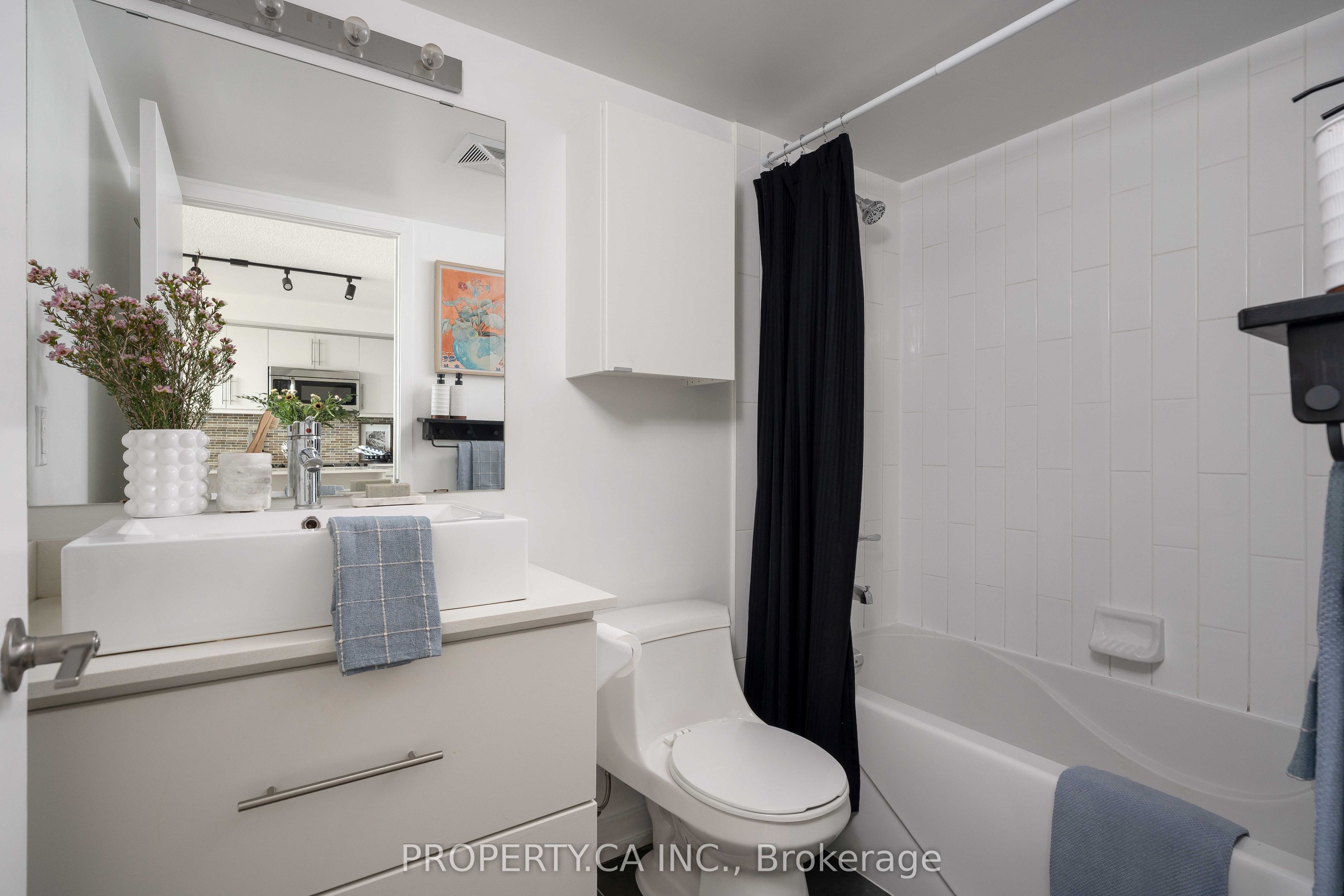 1171 Queen Street W 413 Property Photo 16