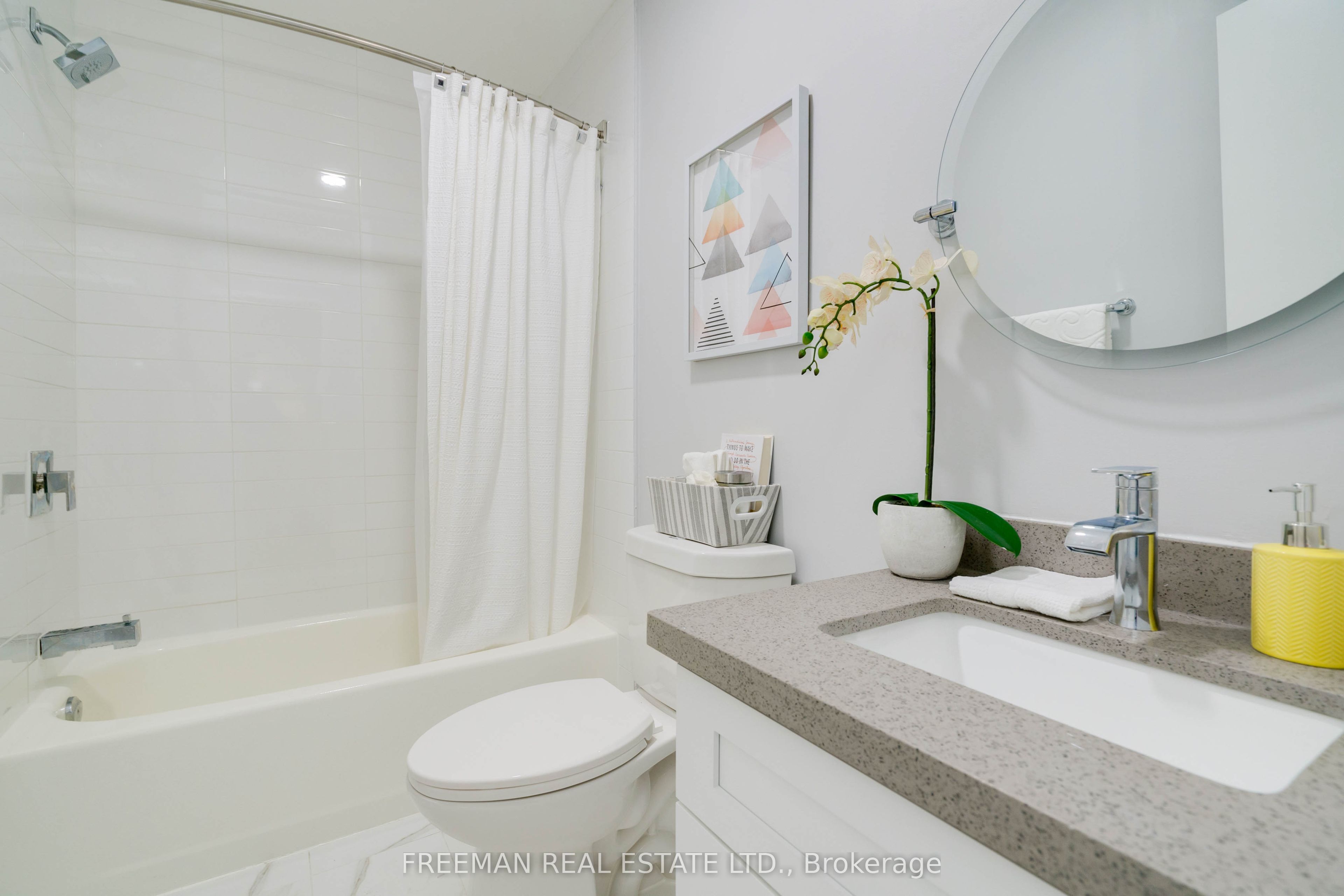 214 Wellesley Street 304 Property Photo 8