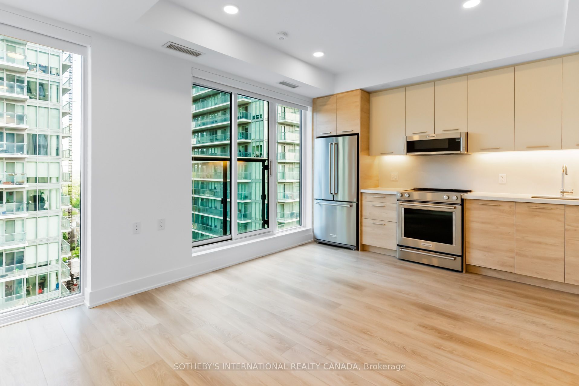 200 Redpath Avenue Ph06 Property Photo 4