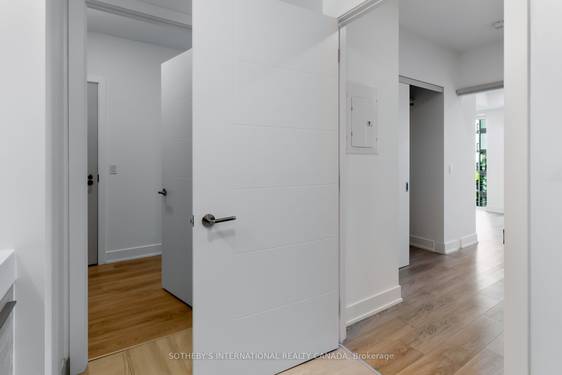 200 Redpath Avenue Ph06 Property Photo 12