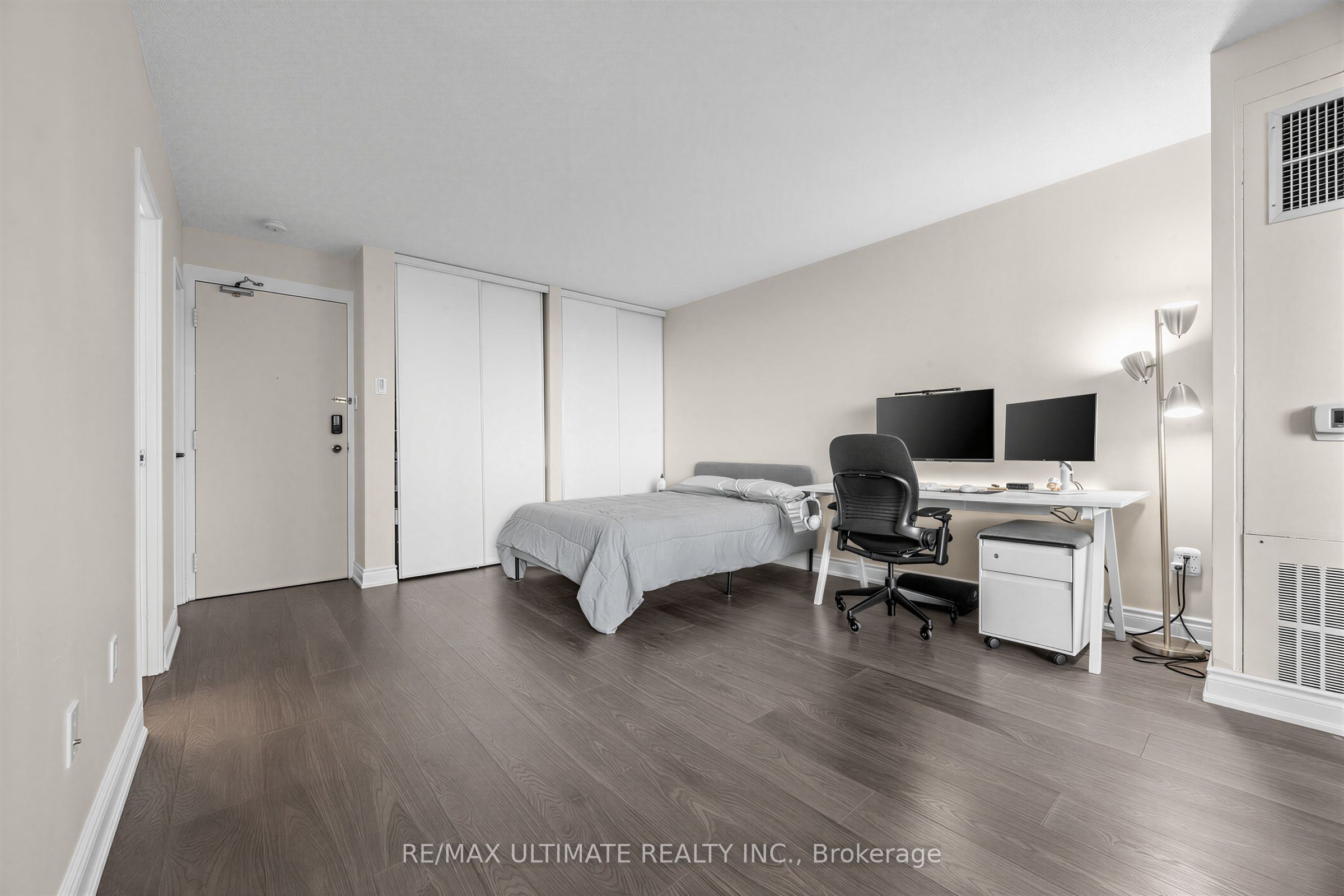 720 Spadina Avenue 603 Property Photo 7