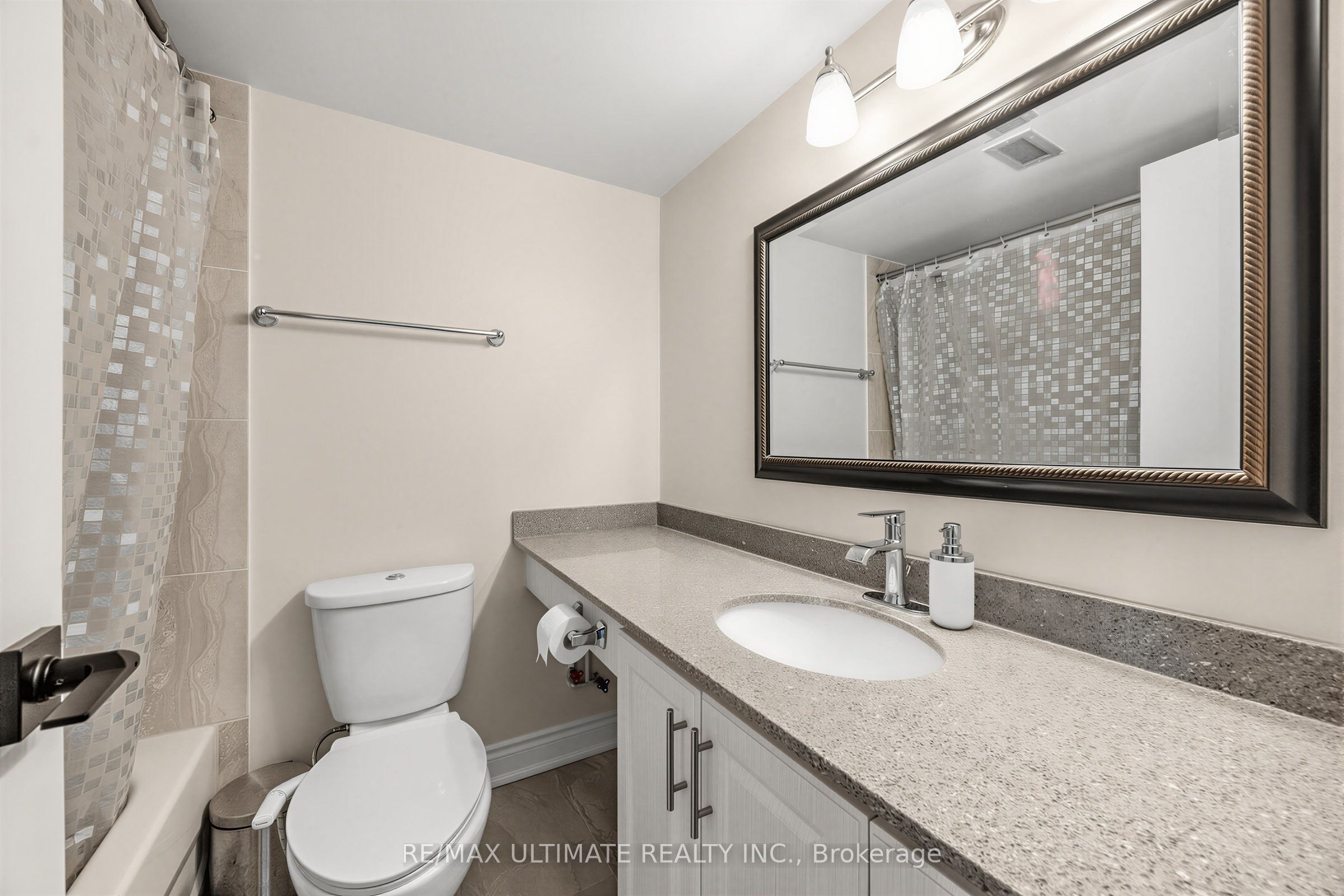 720 Spadina Avenue 603 Property Photo 9