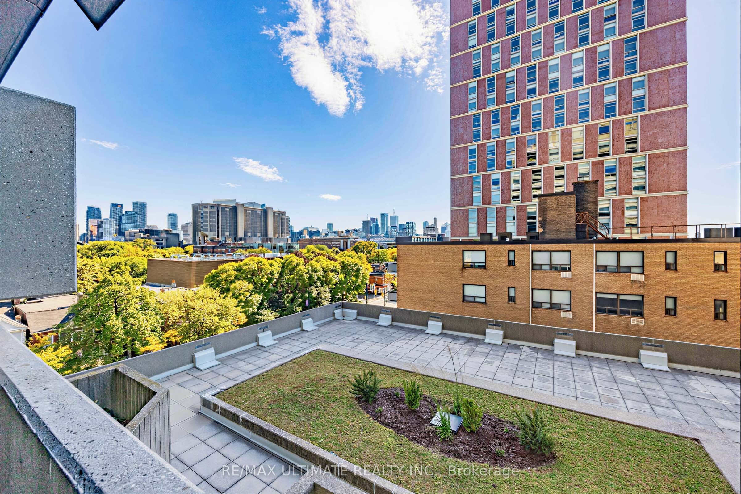 720 Spadina Avenue 603 Property Photo 15