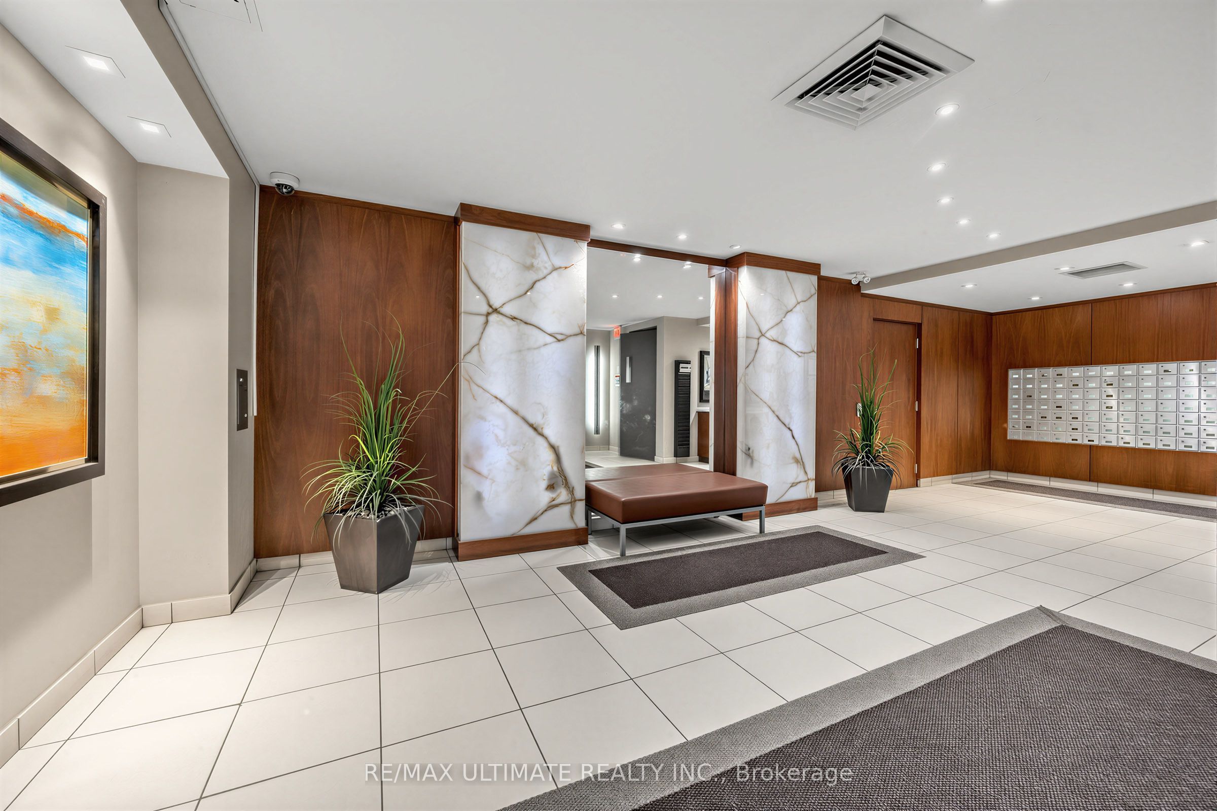 720 Spadina Avenue 603 Property Photo 17