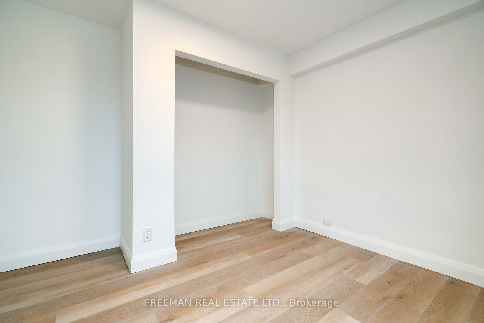 2707 Yonge Street 9 Property Photo 6