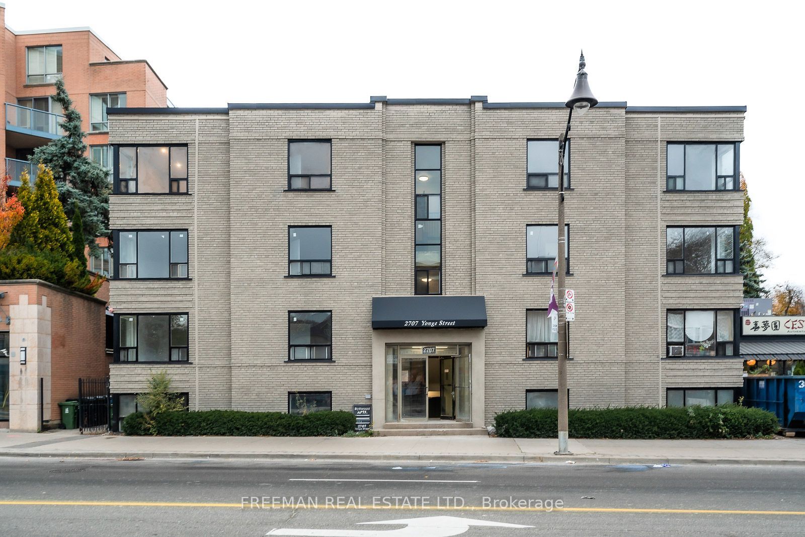 2707 Yonge Street 9 Property Photo 8