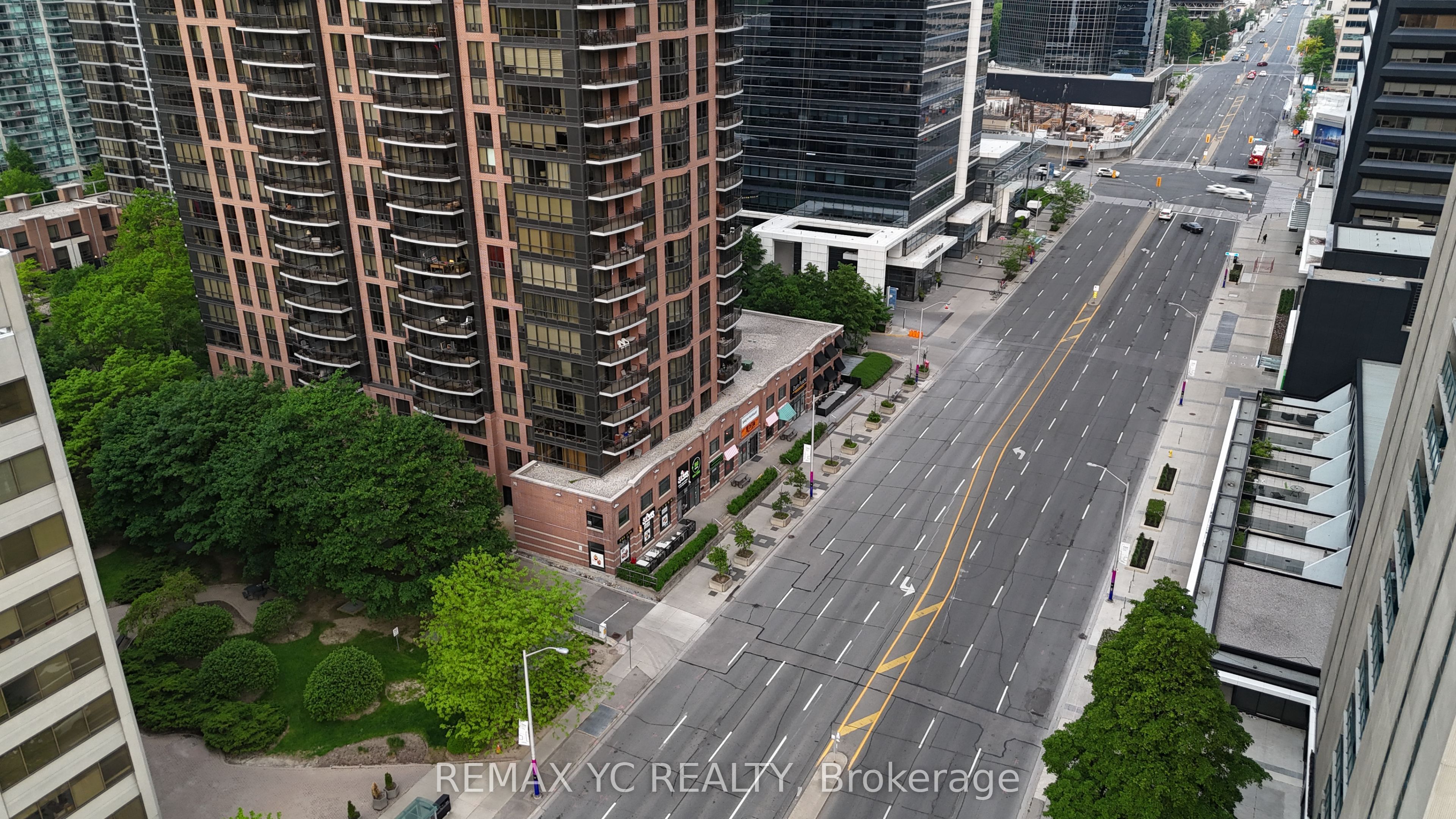43 Sheppard Avenue E Property Photo 11