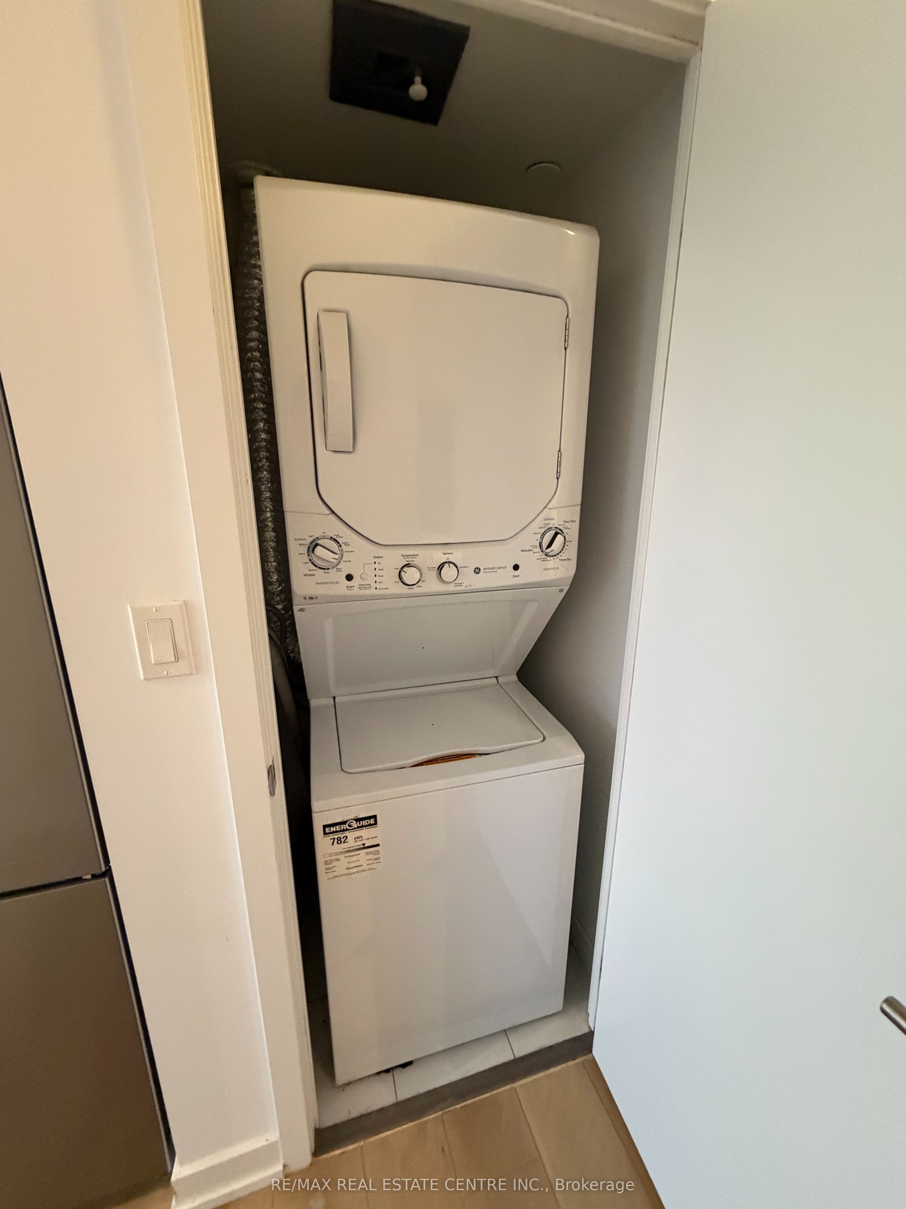 120 Varna Drive 605 Property Photo 8