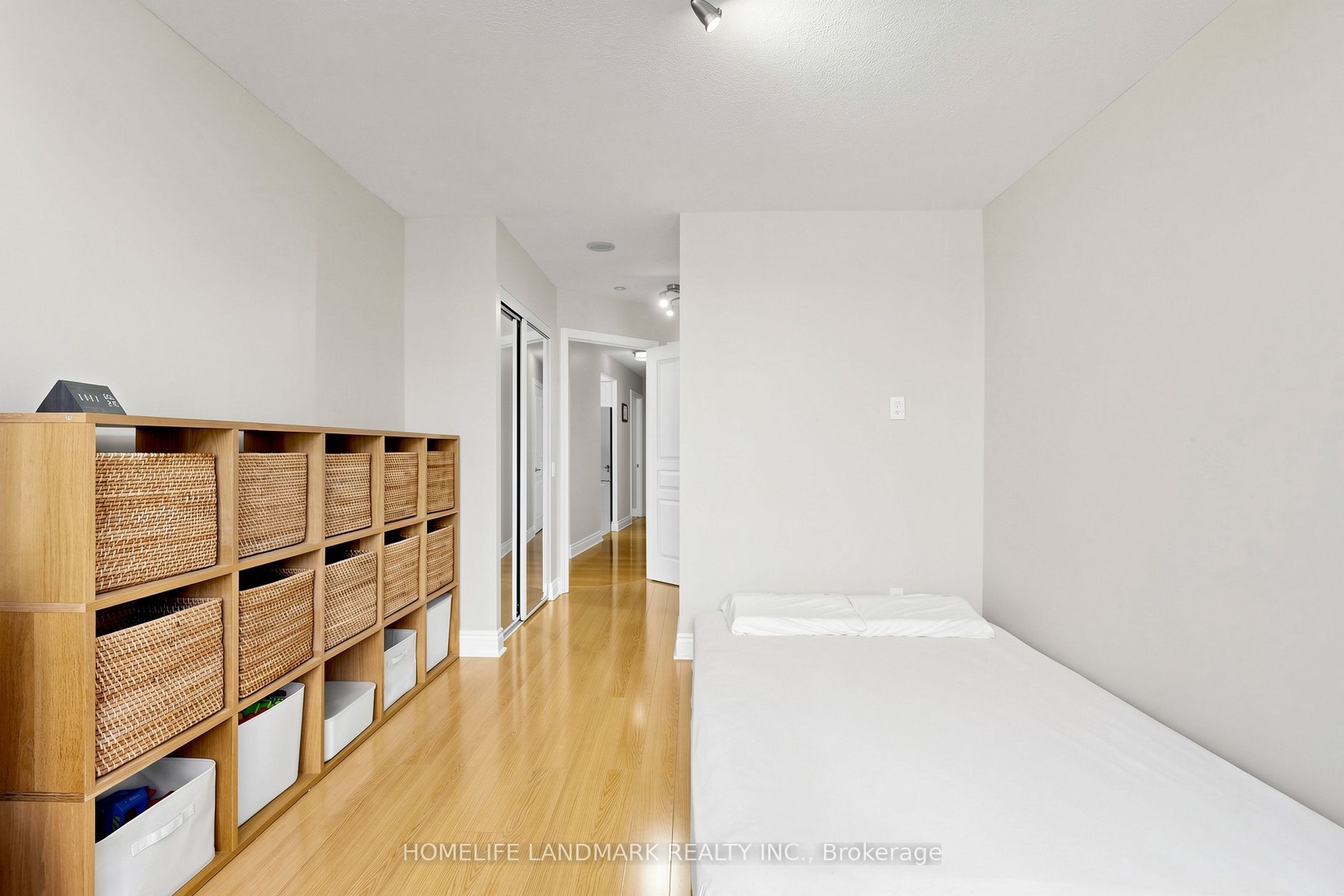 15 Northtown Way 220 Property Photo 24