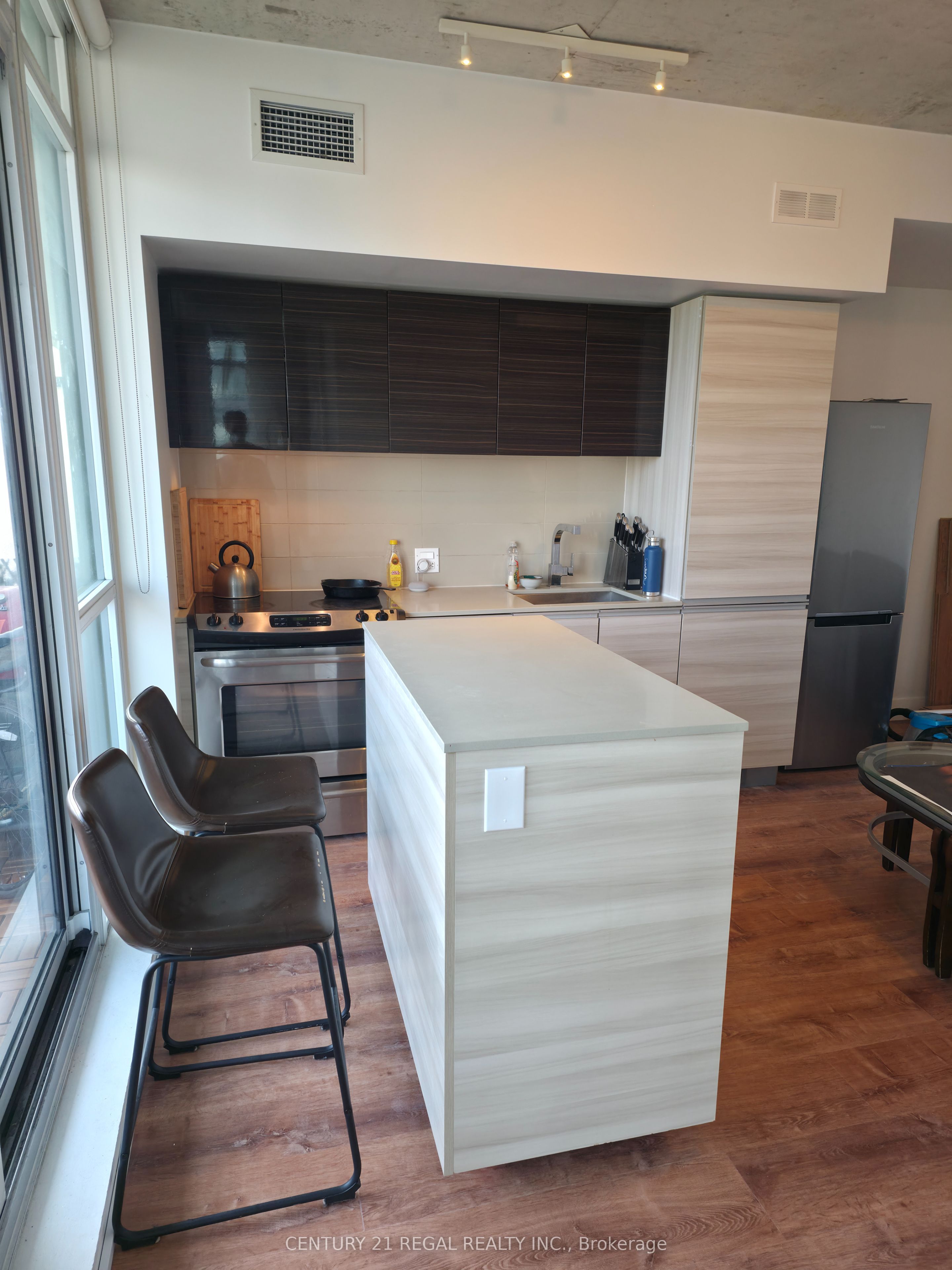 20 Minowan Miikan Lane 705 Property Photo 3