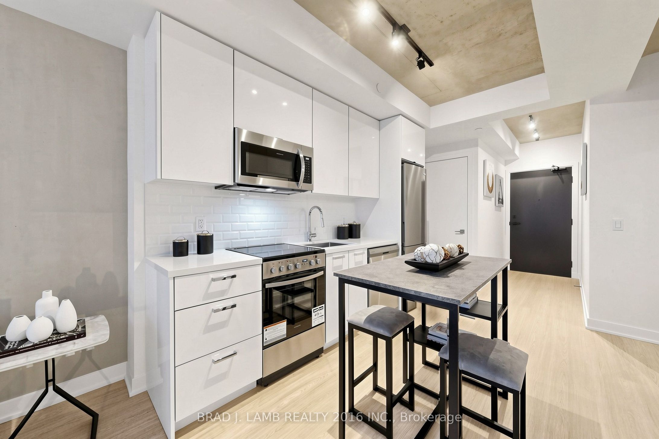 284 King Street E 501 Property Photo 8