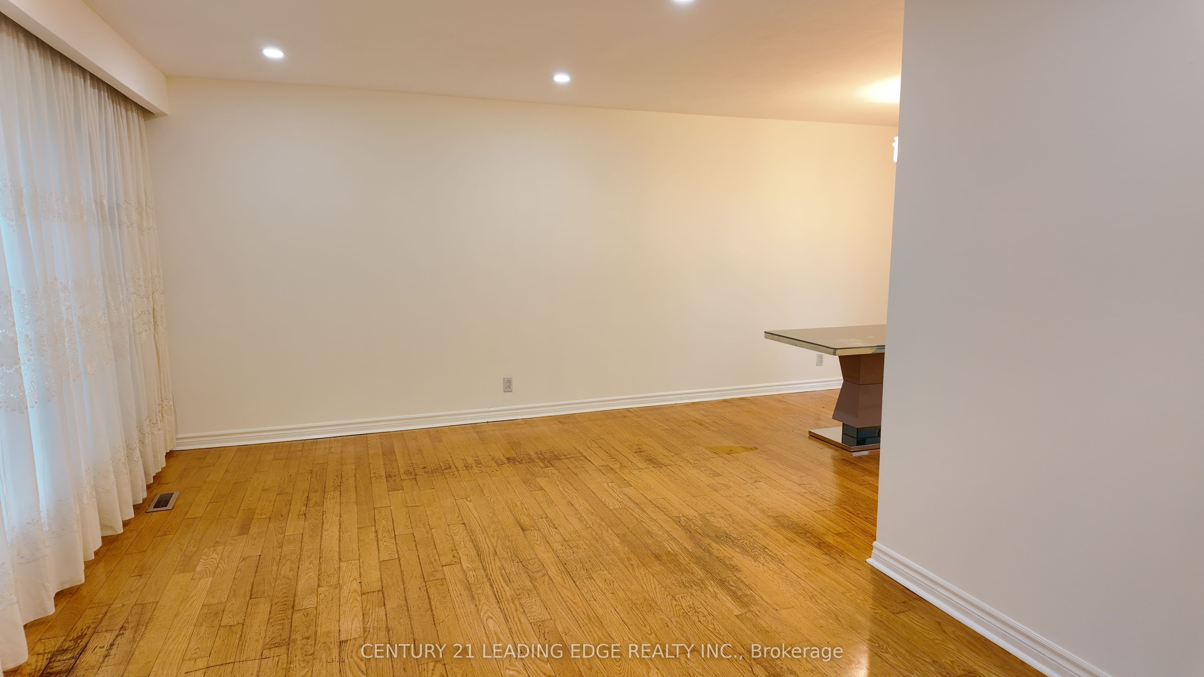 39 Waddington Crescent Property Photo 13