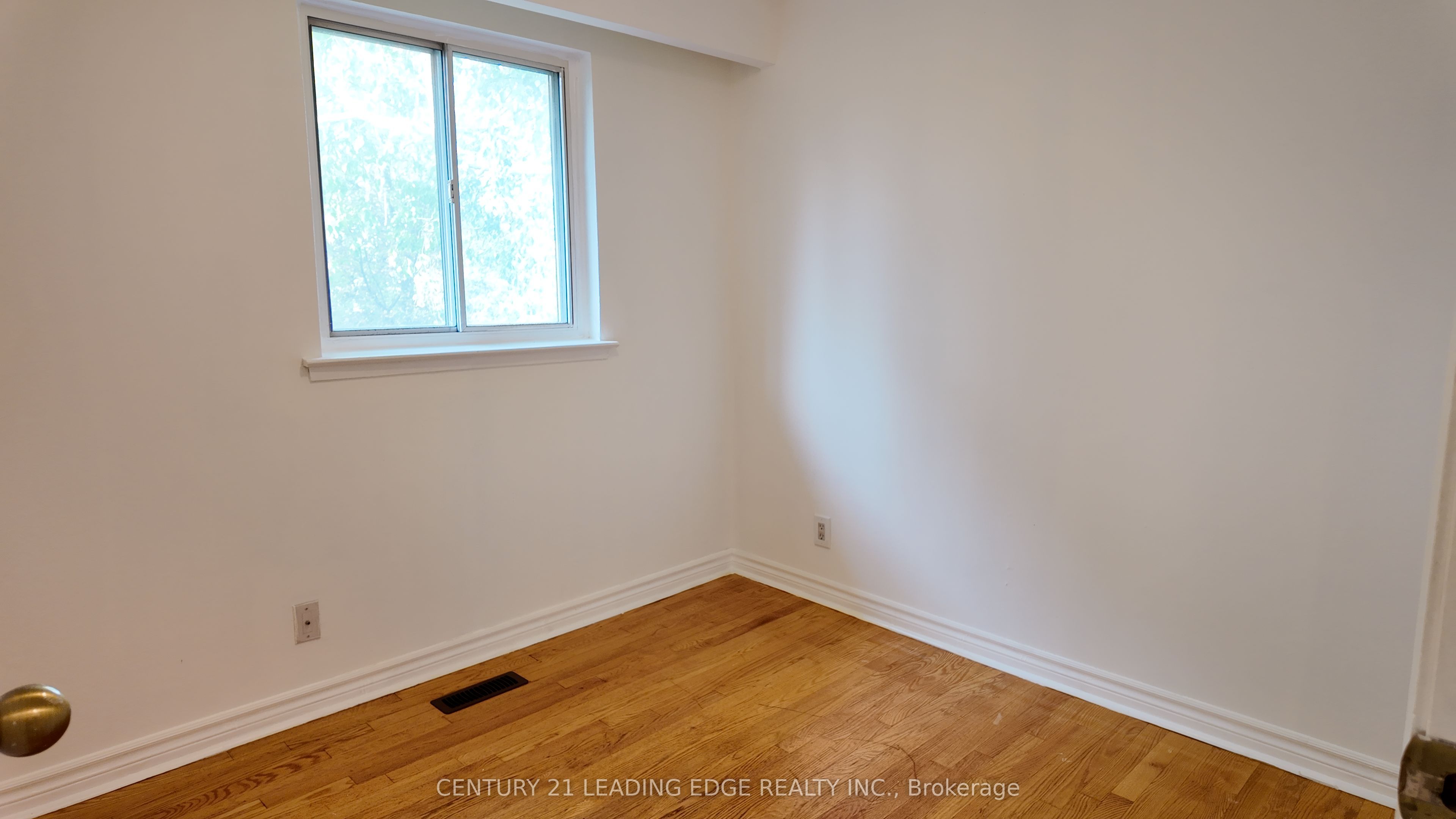 39 Waddington Crescent Property Photo 28