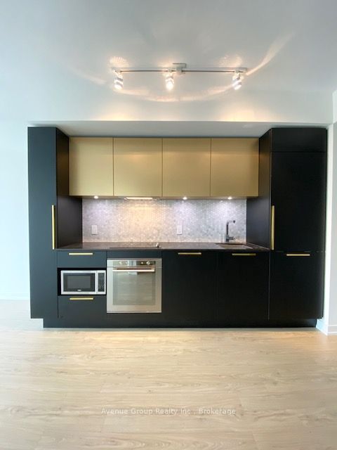 85 Wood Street 716 Property Photo 11