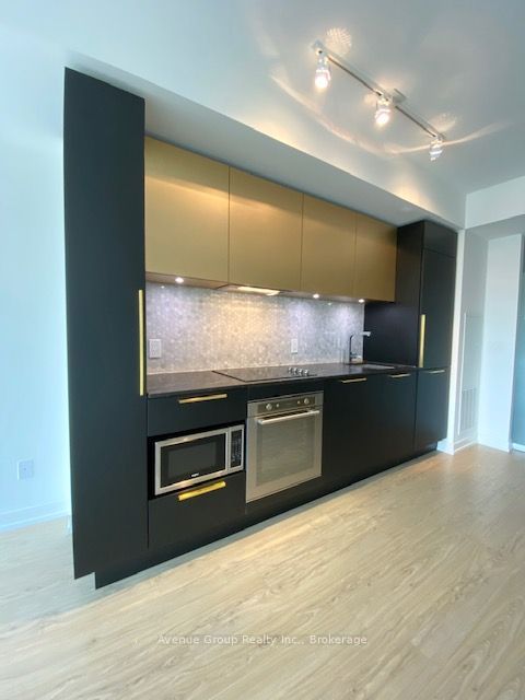 85 Wood Street 716 Property Photo 12